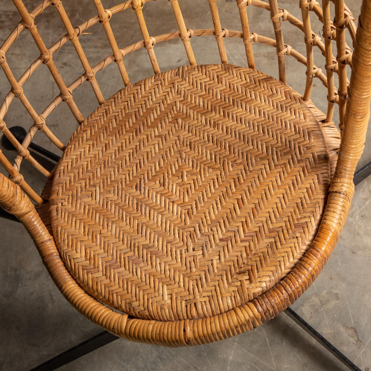 20th Century Hanging Wicker Woven Chair on Steel Frame, 1970s For Sale 11