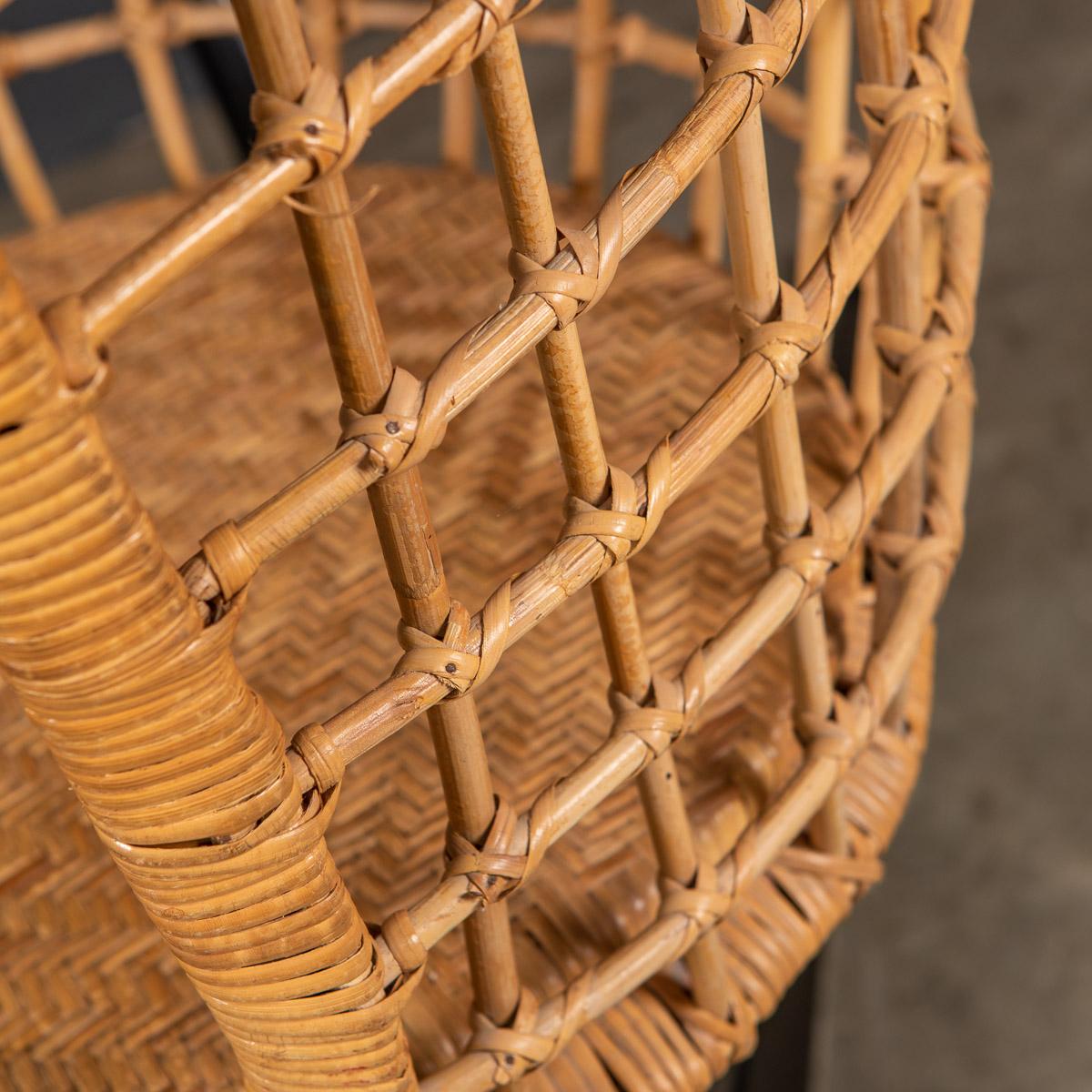 20th Century Hanging Wicker Woven Chair on Steel Frame, 1970s For Sale 14