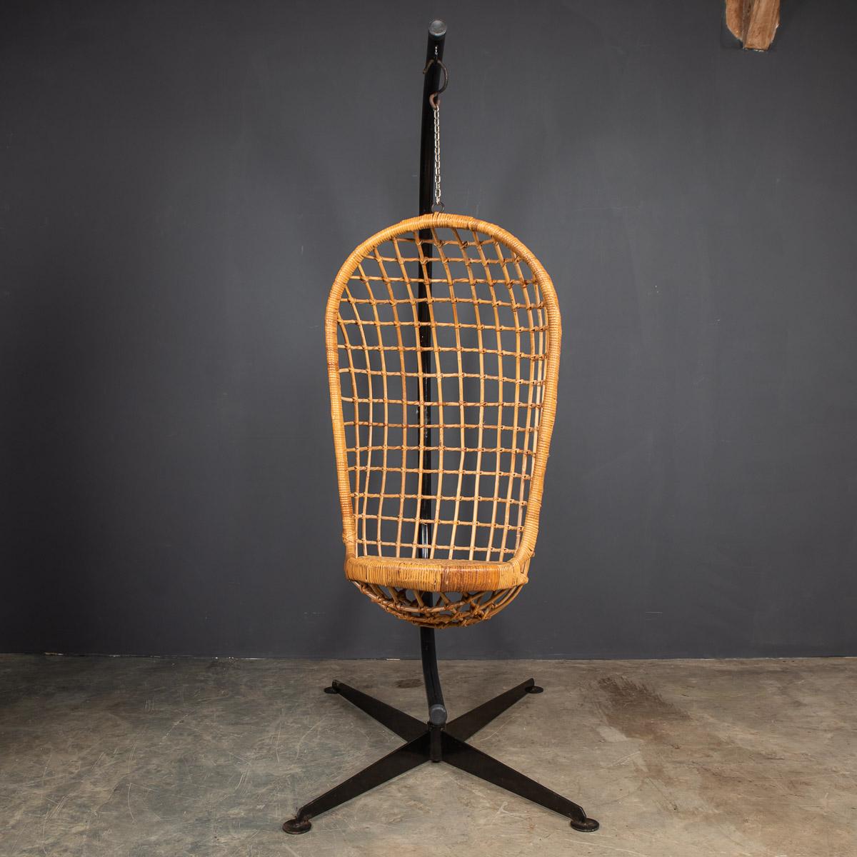 20th Century Hanging Wicker Woven Chair on Steel Frame, 1970s In Good Condition For Sale In Royal Tunbridge Wells, Kent