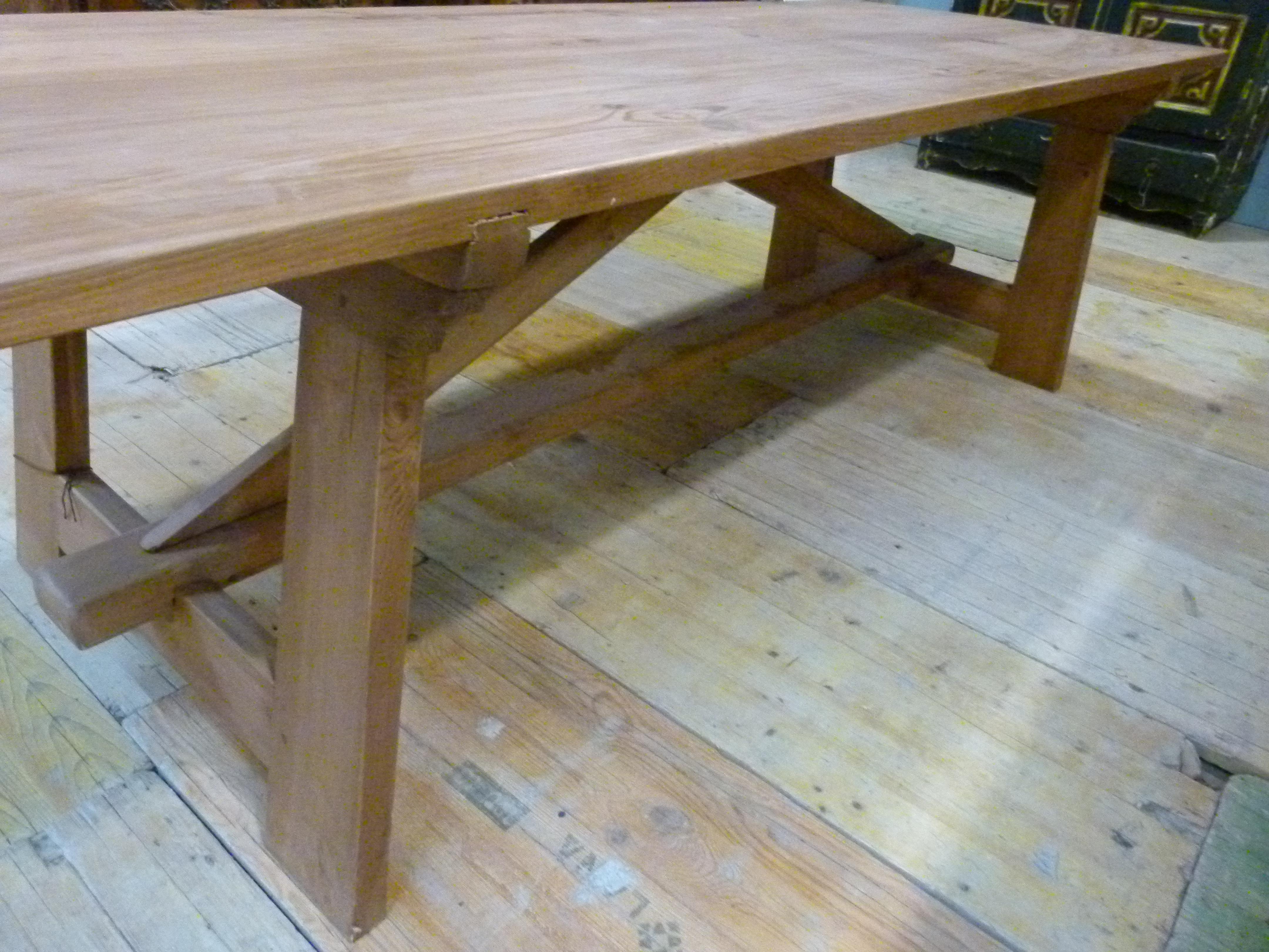 20th Century Hardwood Dining Table in Country Style 1
