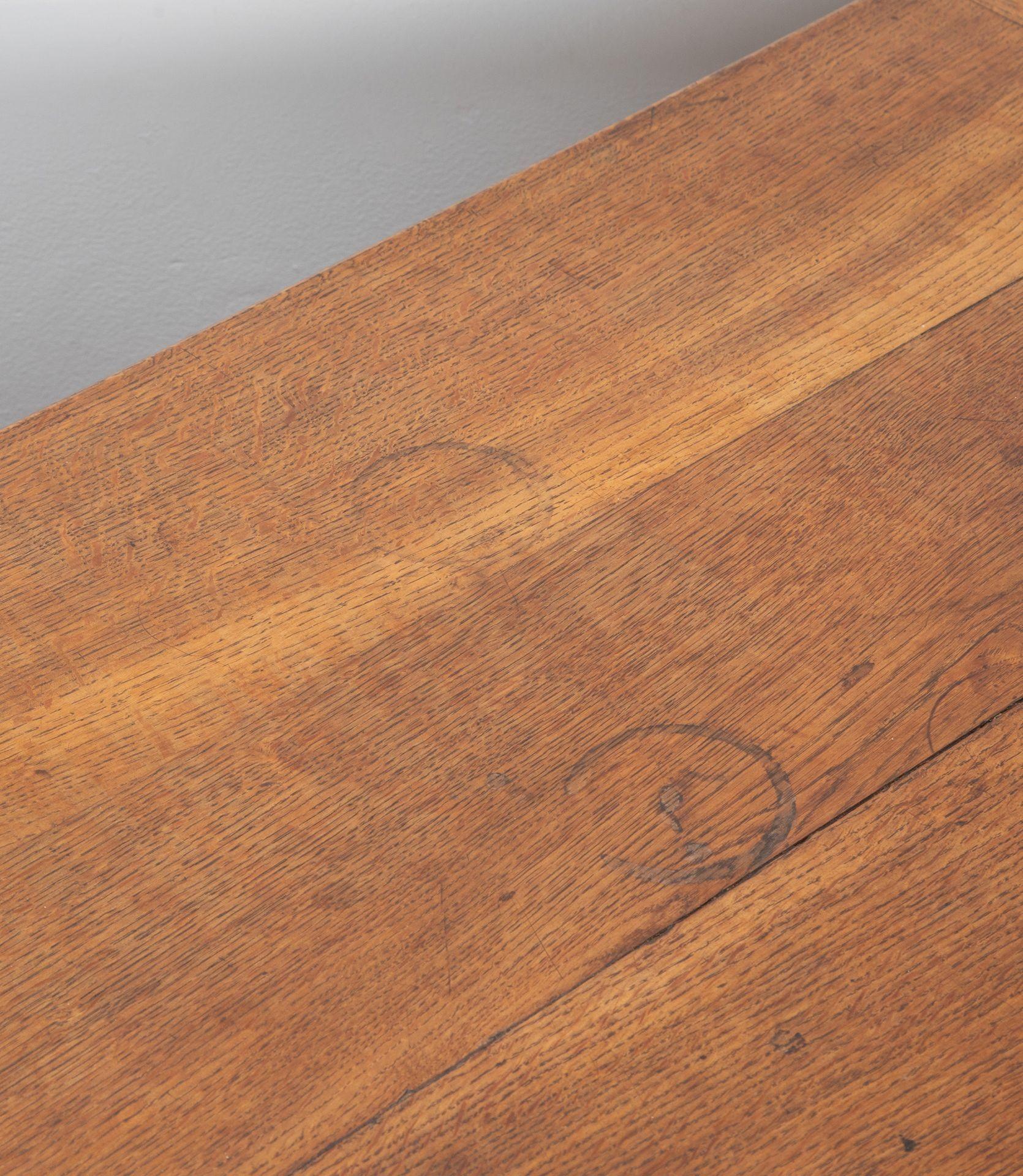 Chêne Table de réfectoire en Oak Heal's du 20e siècle en vente