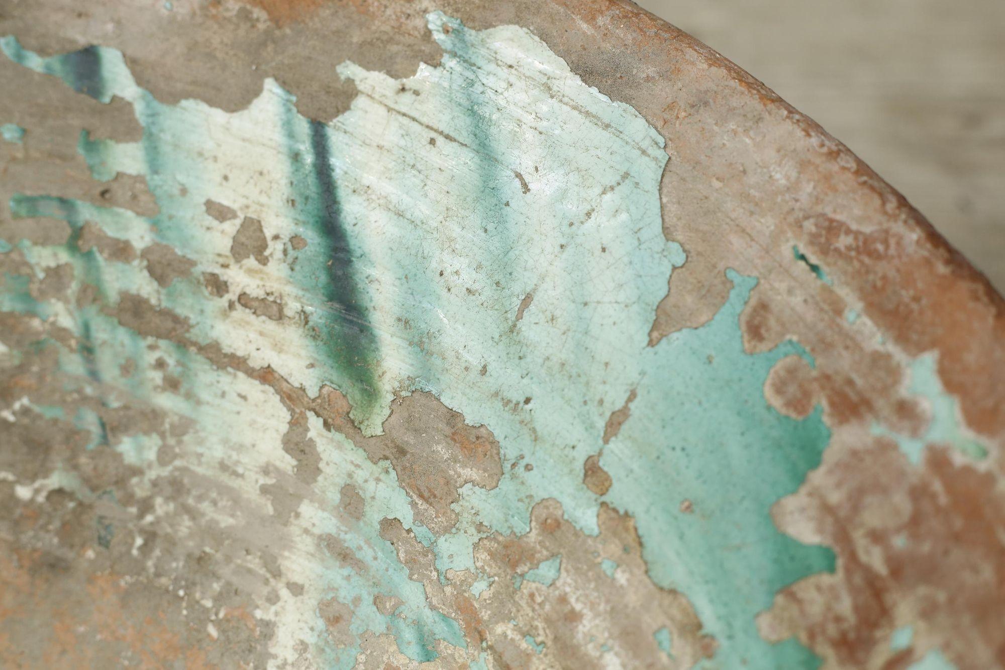Céramique Pancheon à glaçure verte du 20e siècle très usé en vente