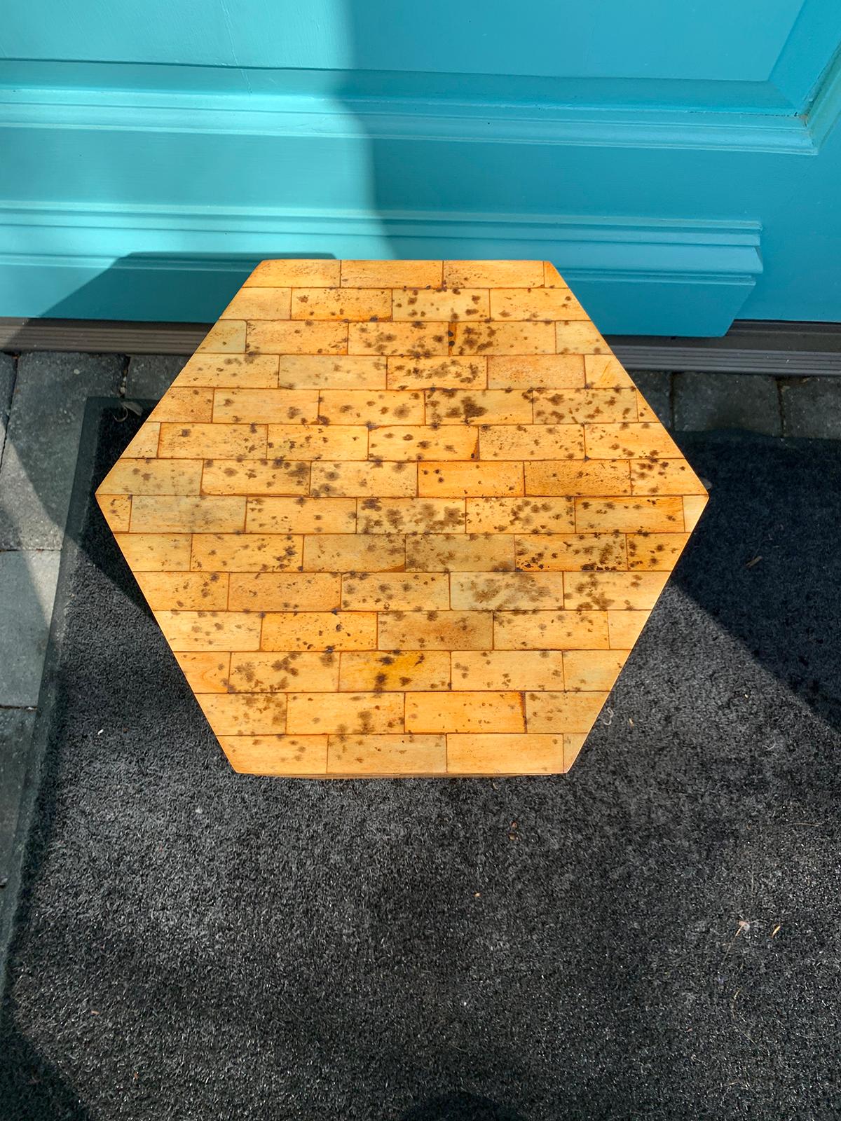 20th Century Hexagonal Wood Box For Sale 1