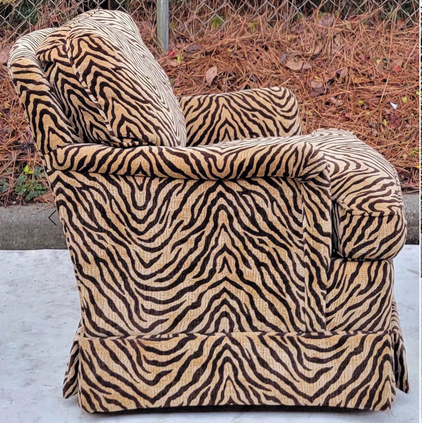 20th Century Highland House Club Chair in Tiger Fabric In Good Condition In Kennesaw, GA