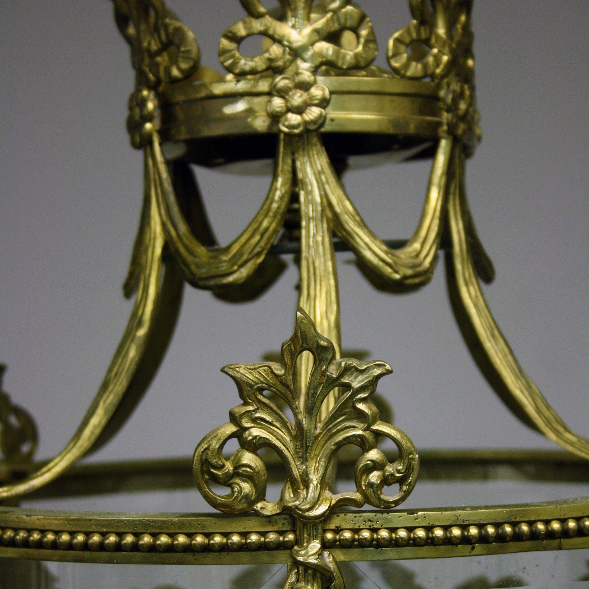 20th Century Highly Decorated Brass Lantern In Good Condition For Sale In Bagshot, GB