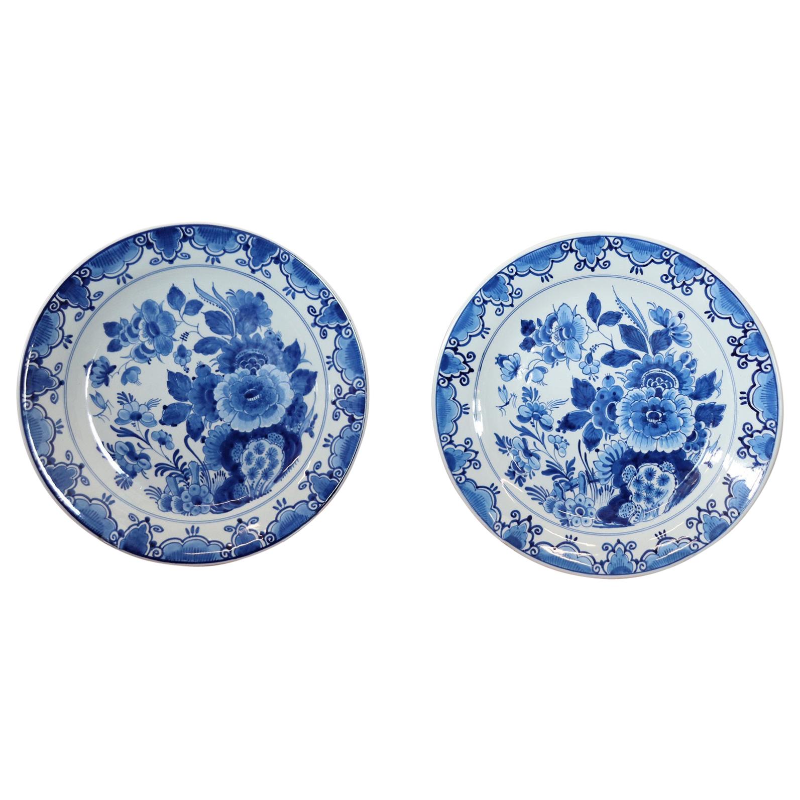 Piatti in ceramica olandese del XX secolo con decorazioni floreali blu di Delft