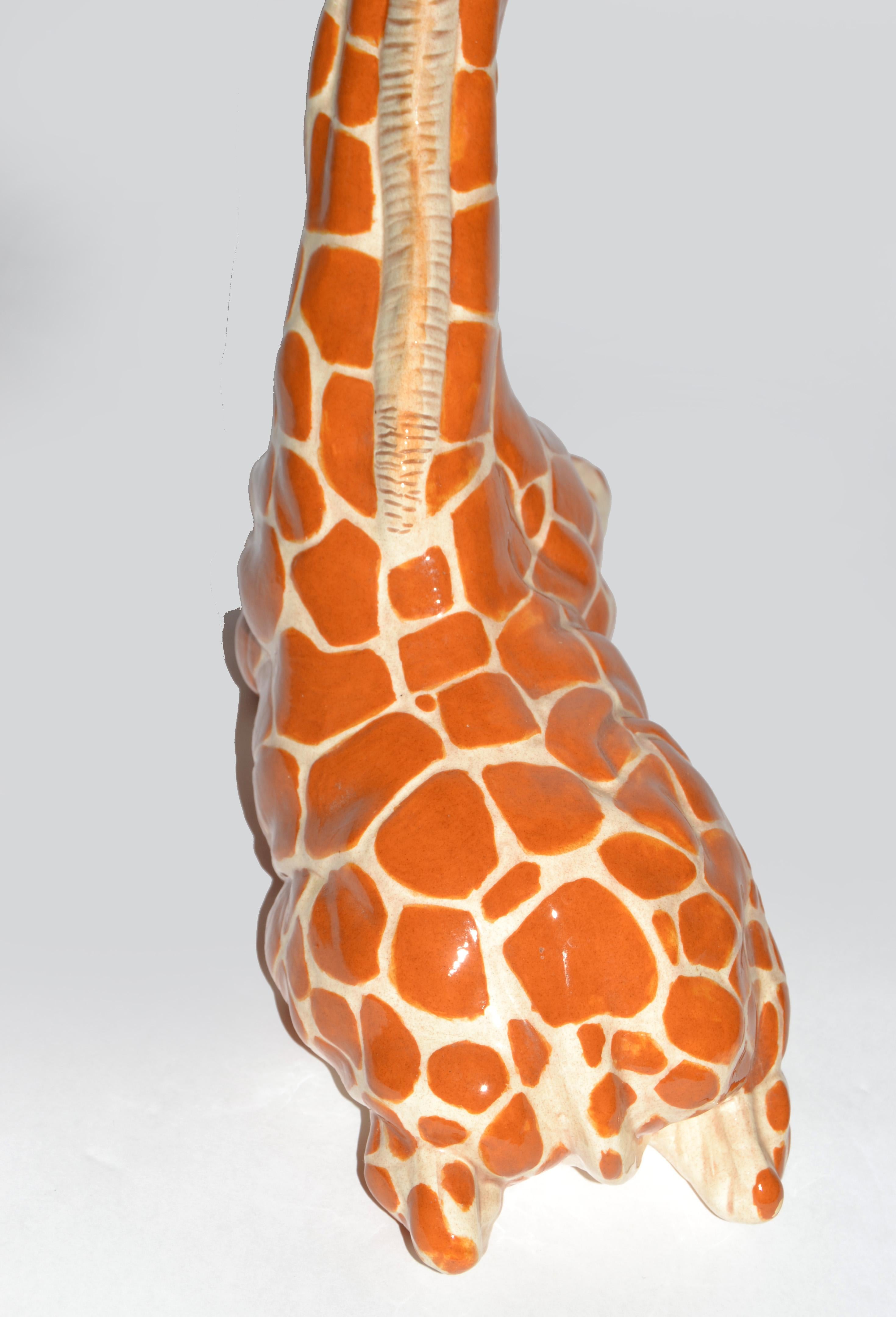 Sculpture de girafe en céramique 