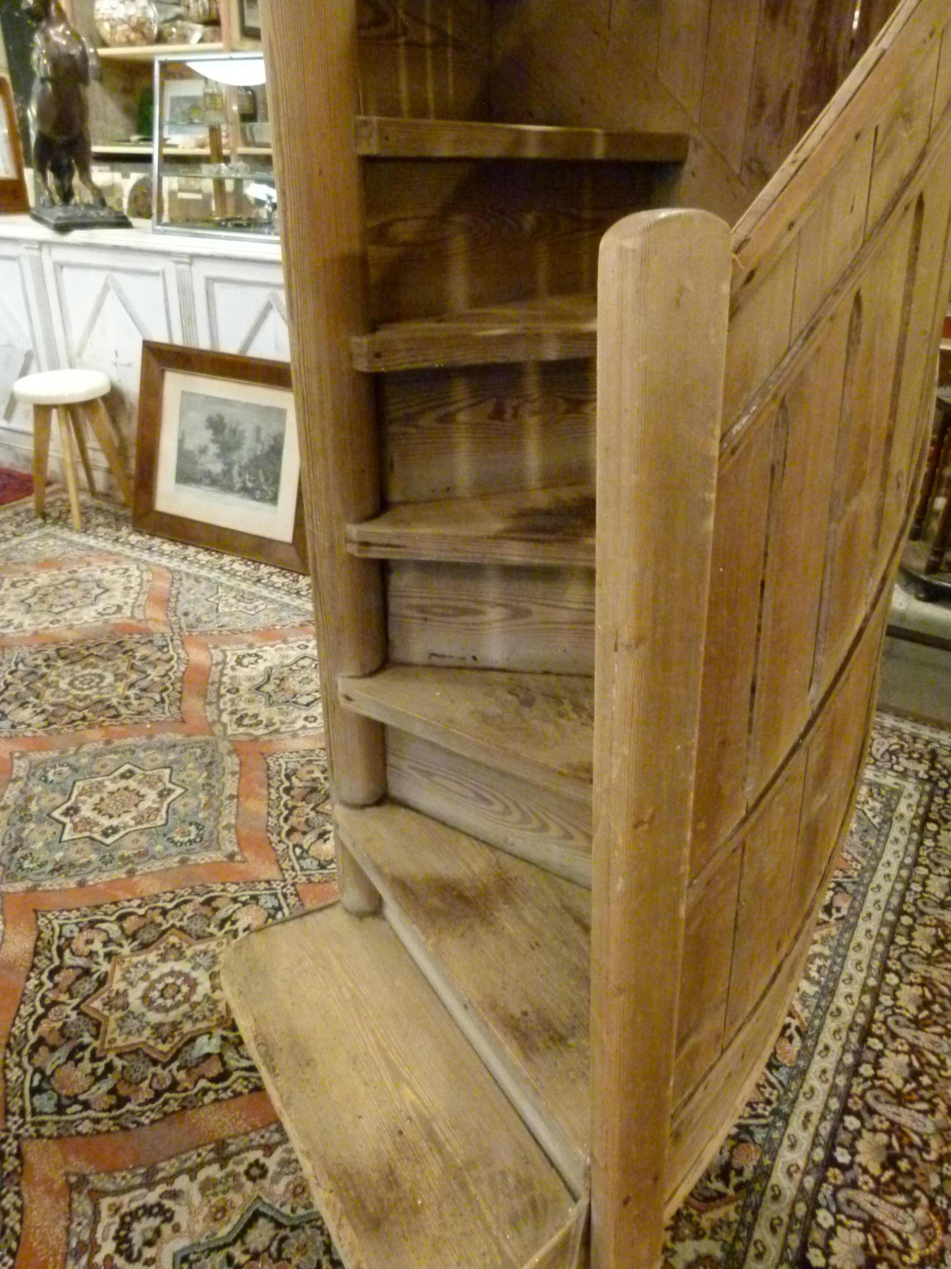 20th Century Melis Pine Spanish Spiral Staircase 4