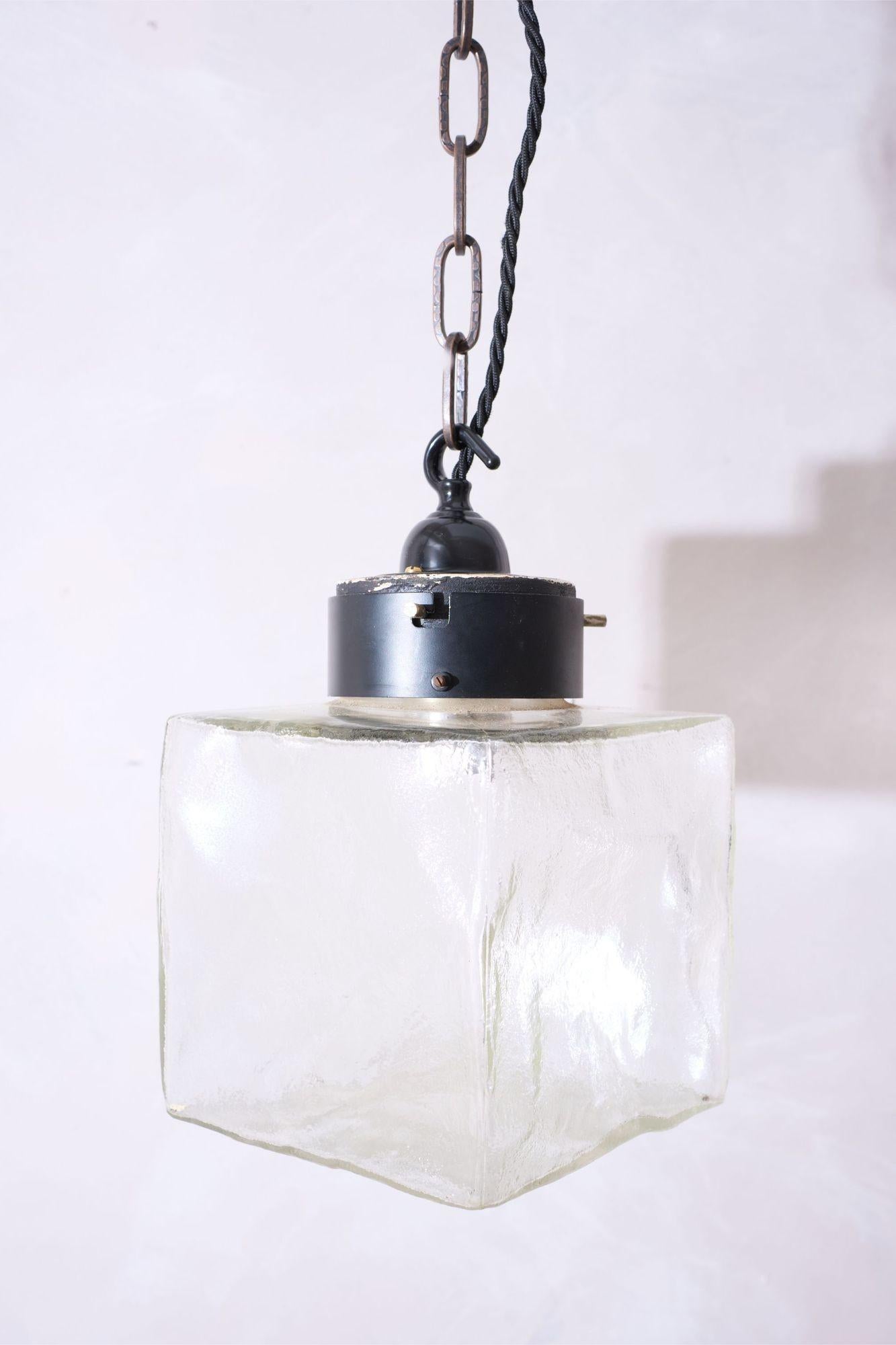 Vetro Lampade a sospensione a cubo di ghiaccio del XX secolo - 6 disponibili in vendita