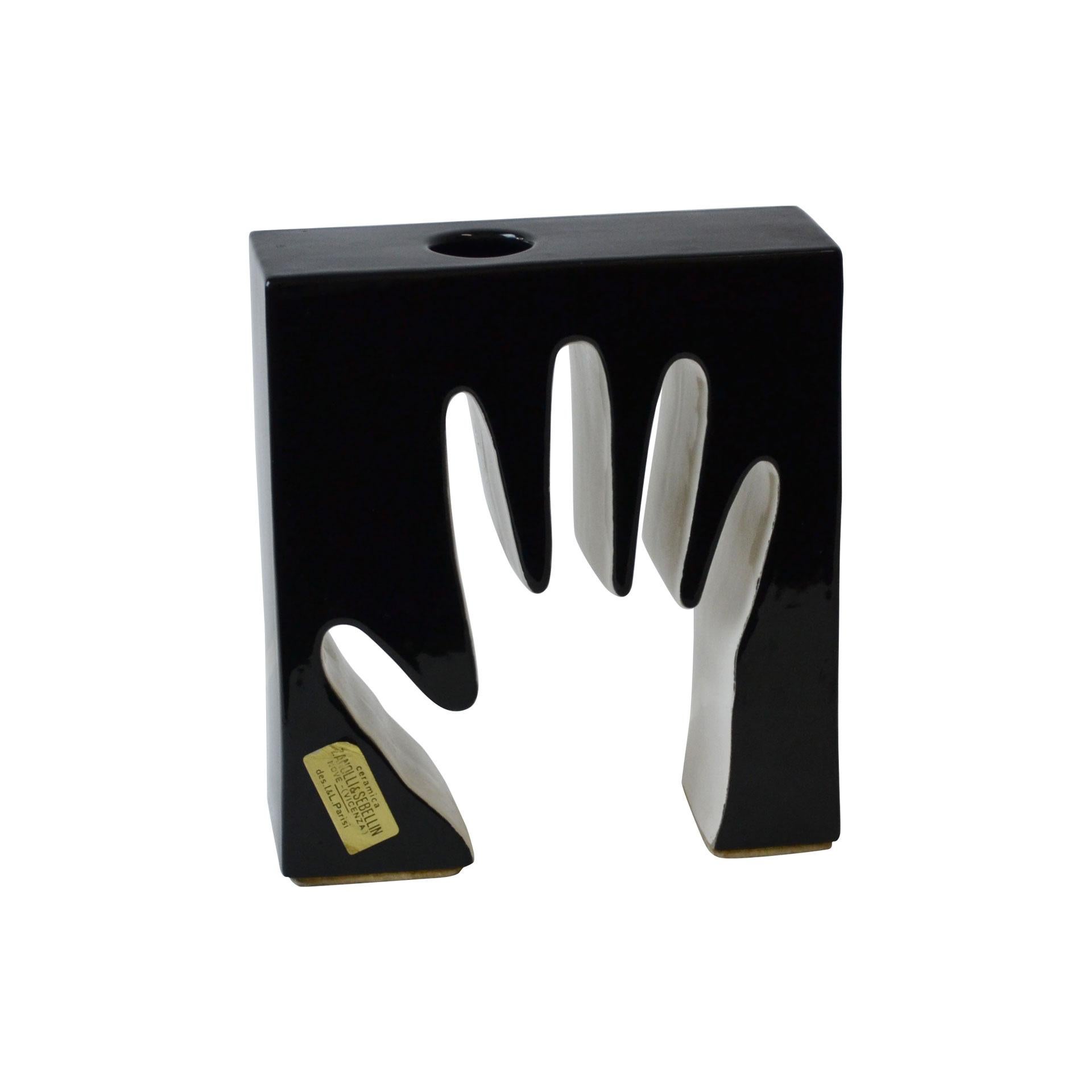 Hand shaped ceramic black and white designed by Ico Parisi & Luisa Parisi in 1966 for Zanolly & Sebellin. The ceramic still carries the brand of the manufacturer. Entirely in glazed ceramic. Very good condition.