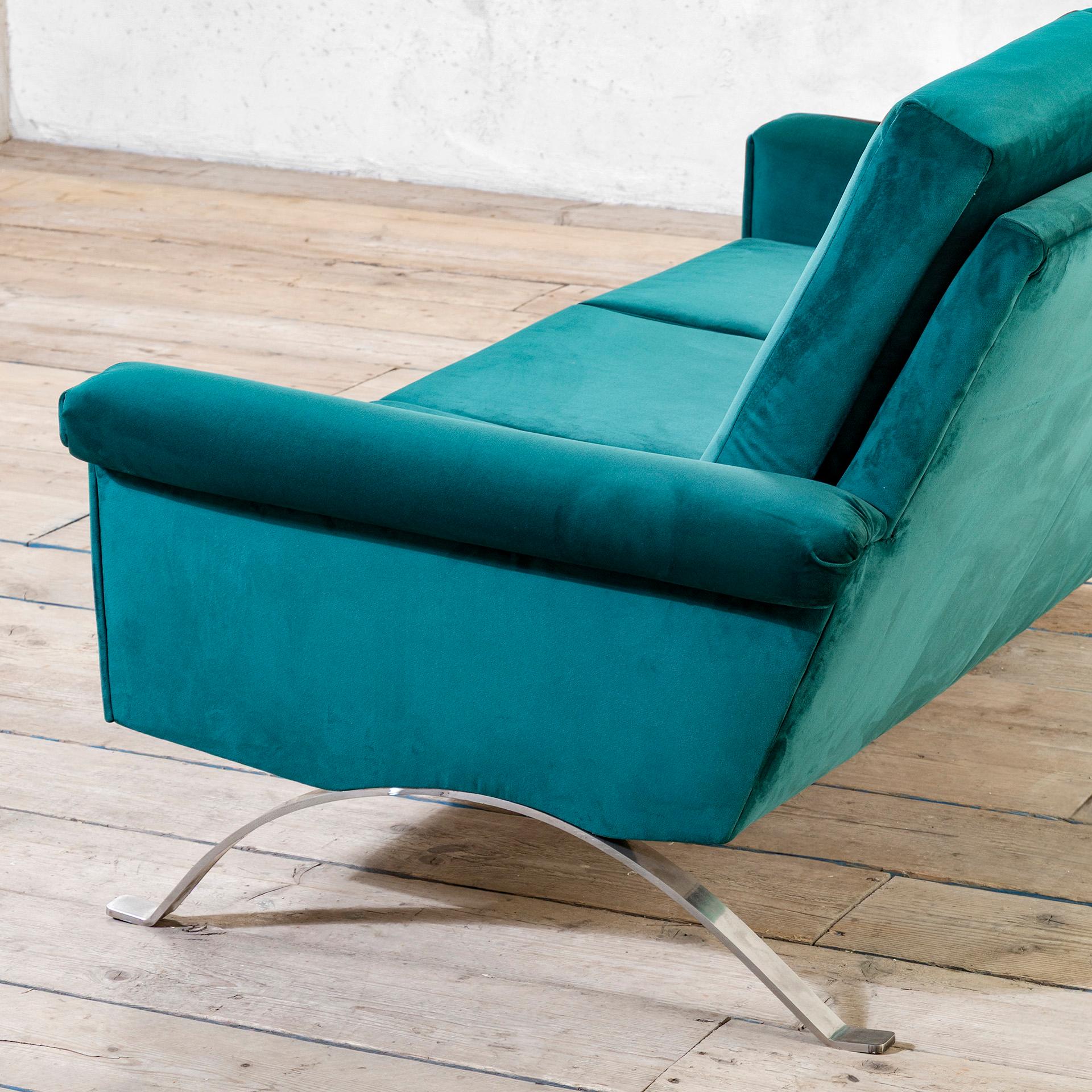 20. Jahrhundert, Ico Parisi für Cassina Blaues Samtsofa Mod. 975 im Angebot 1