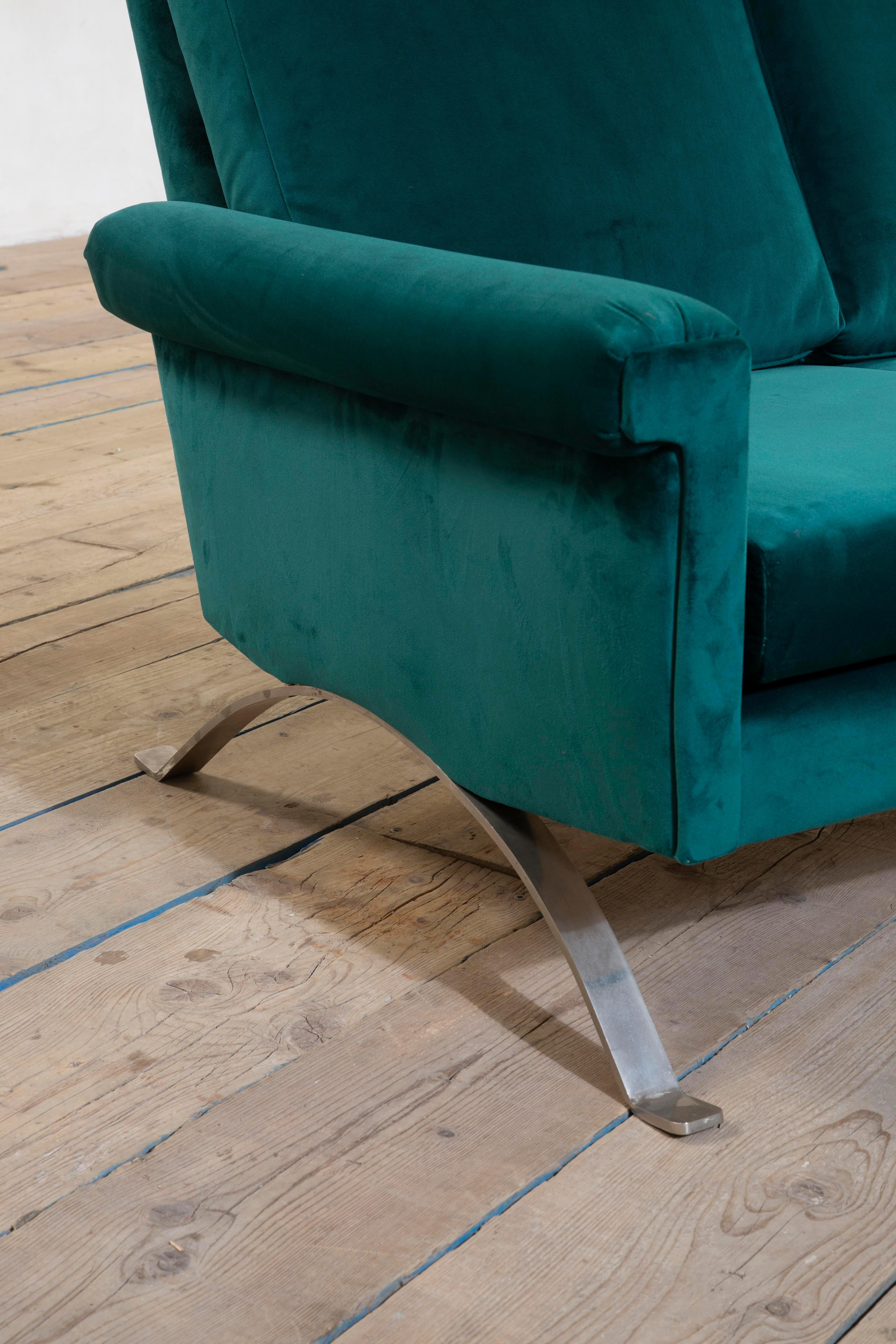 20e siècle, Ico Parisi for Cassina Canapé en velours bleu mod. 975 en vente 2