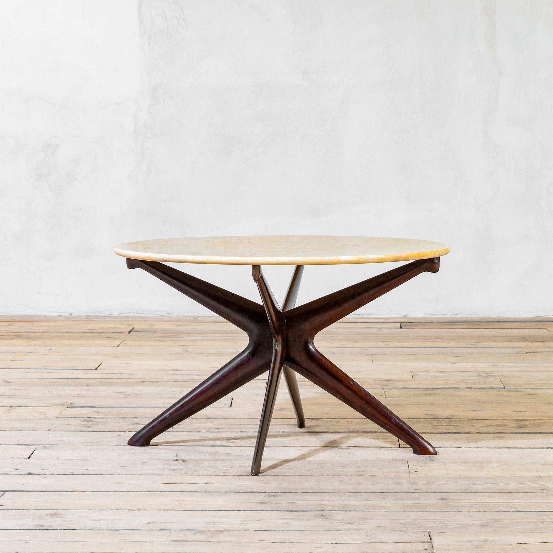 Italian 20e siècle, Ico Parisi Table basse en marbre en vente