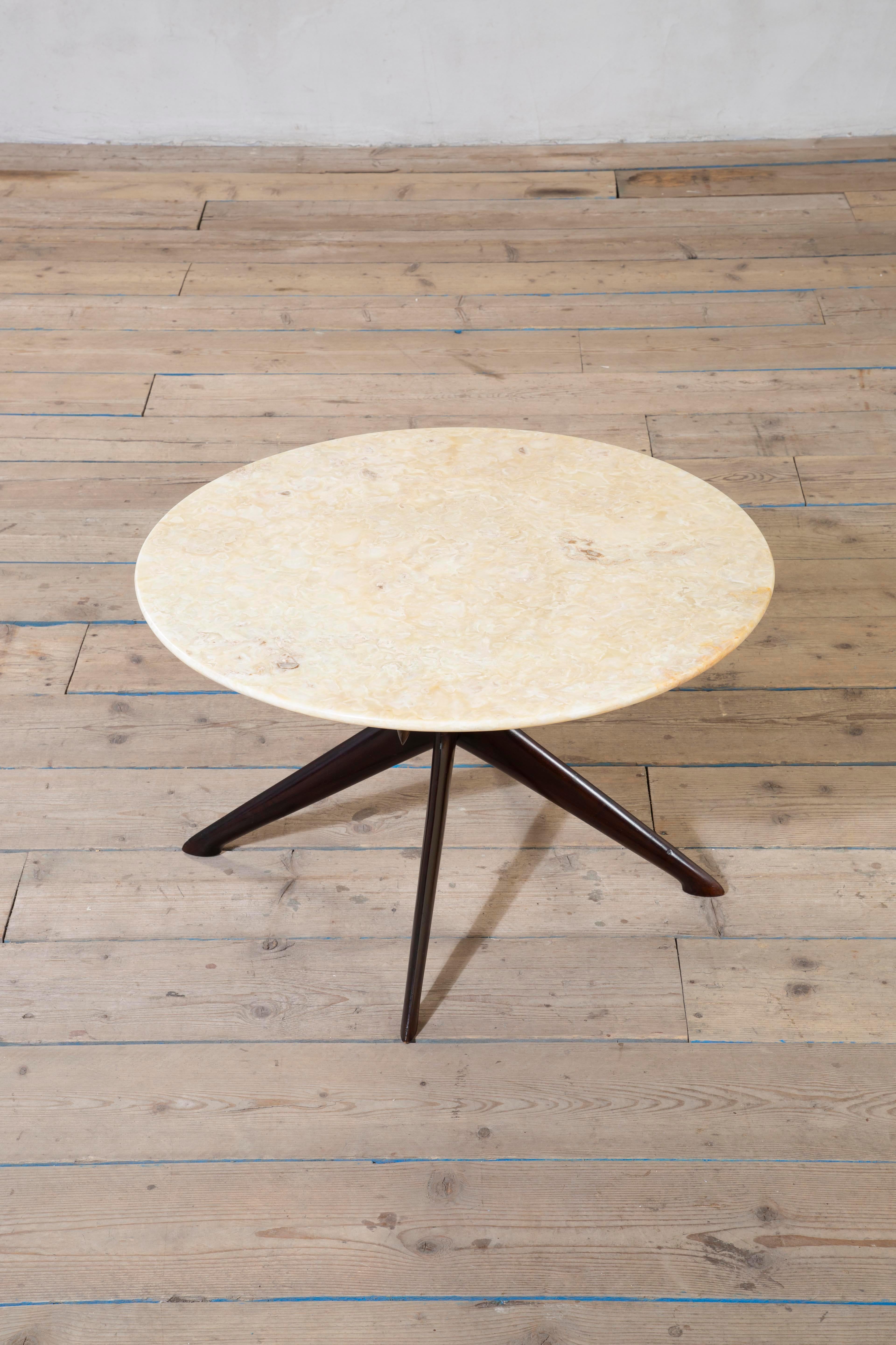 siglo XX, Mesa de centro de mármol Ico Parisi 1