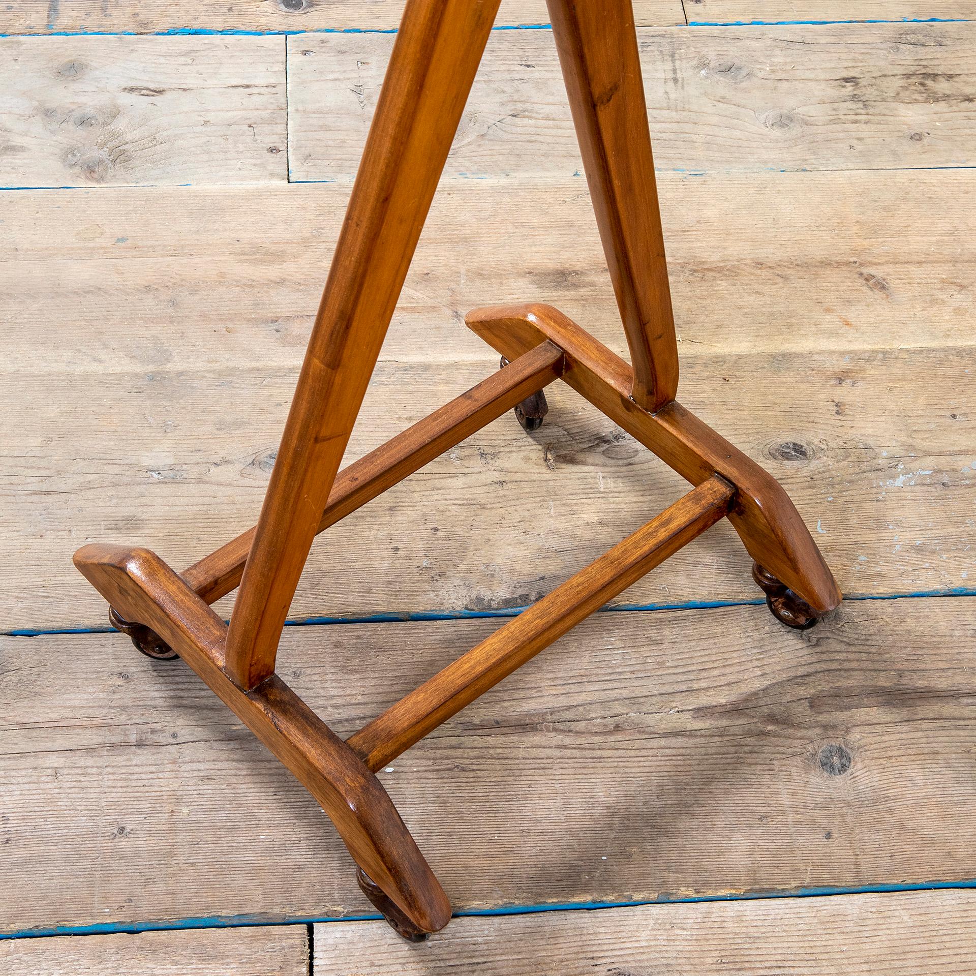 20th Century Ico Parisi Single Coat Rack in Wood with Metal Casters, Brown 1950s For Sale 1