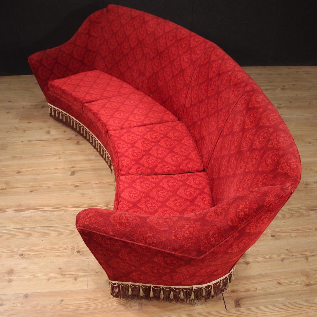 20. Jahrhundert Ico Parisi Stil Rot Damast Stoff Italienisch Modern Wohnzimmer Set im Angebot 6