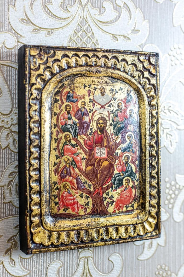 We present you a modern icon depicting Christ as Pantocrator (omnipotent) – the Teacher – with the open Gospel Book and the Twelve Apostles.
The icon has been painted with tempera and gold on canvas and old wood.

There is a certificate on the