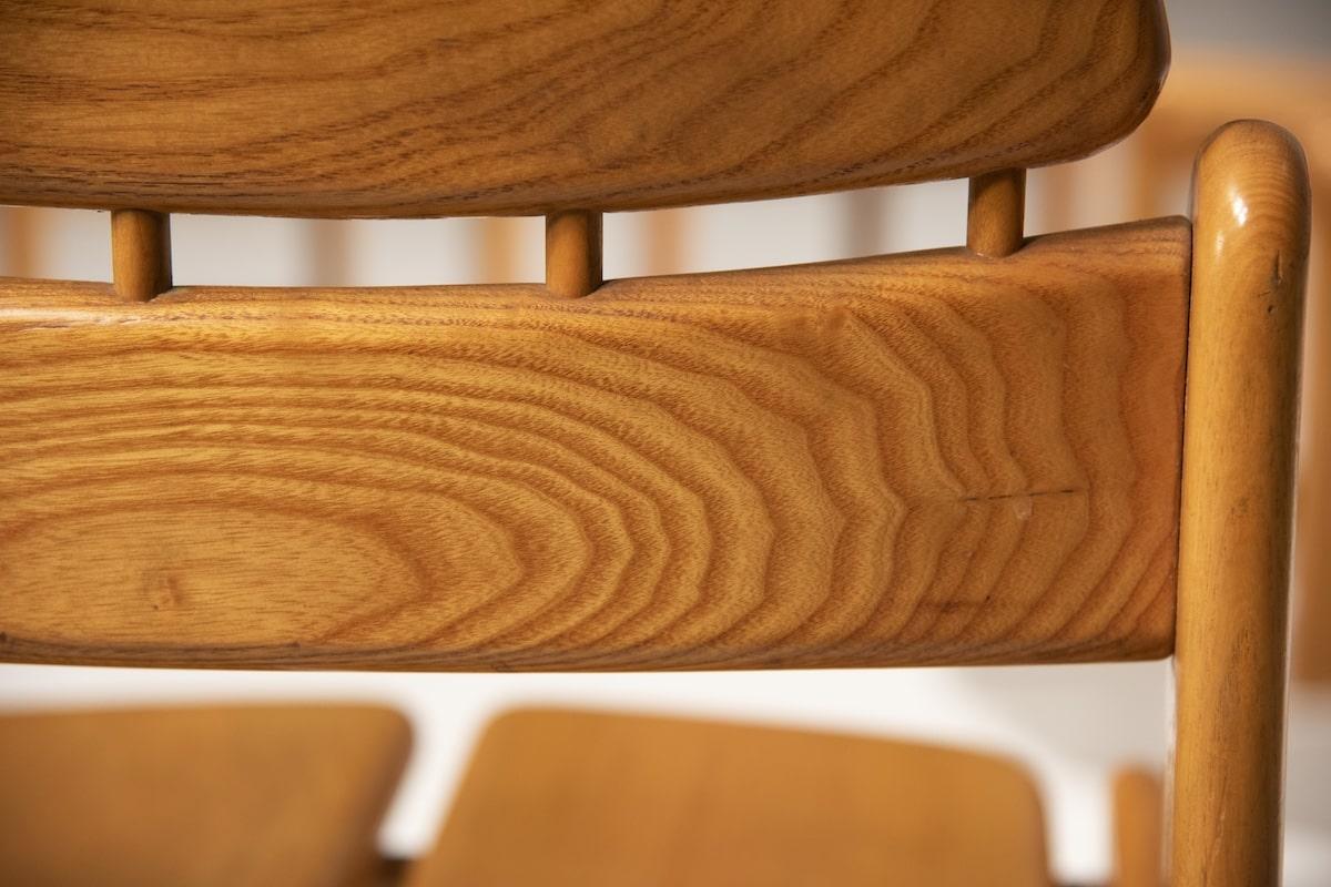 20e siècle, Ilmari Tapiovaara pour Fratelli Montina Ensemble de 8 chaises en vente 1