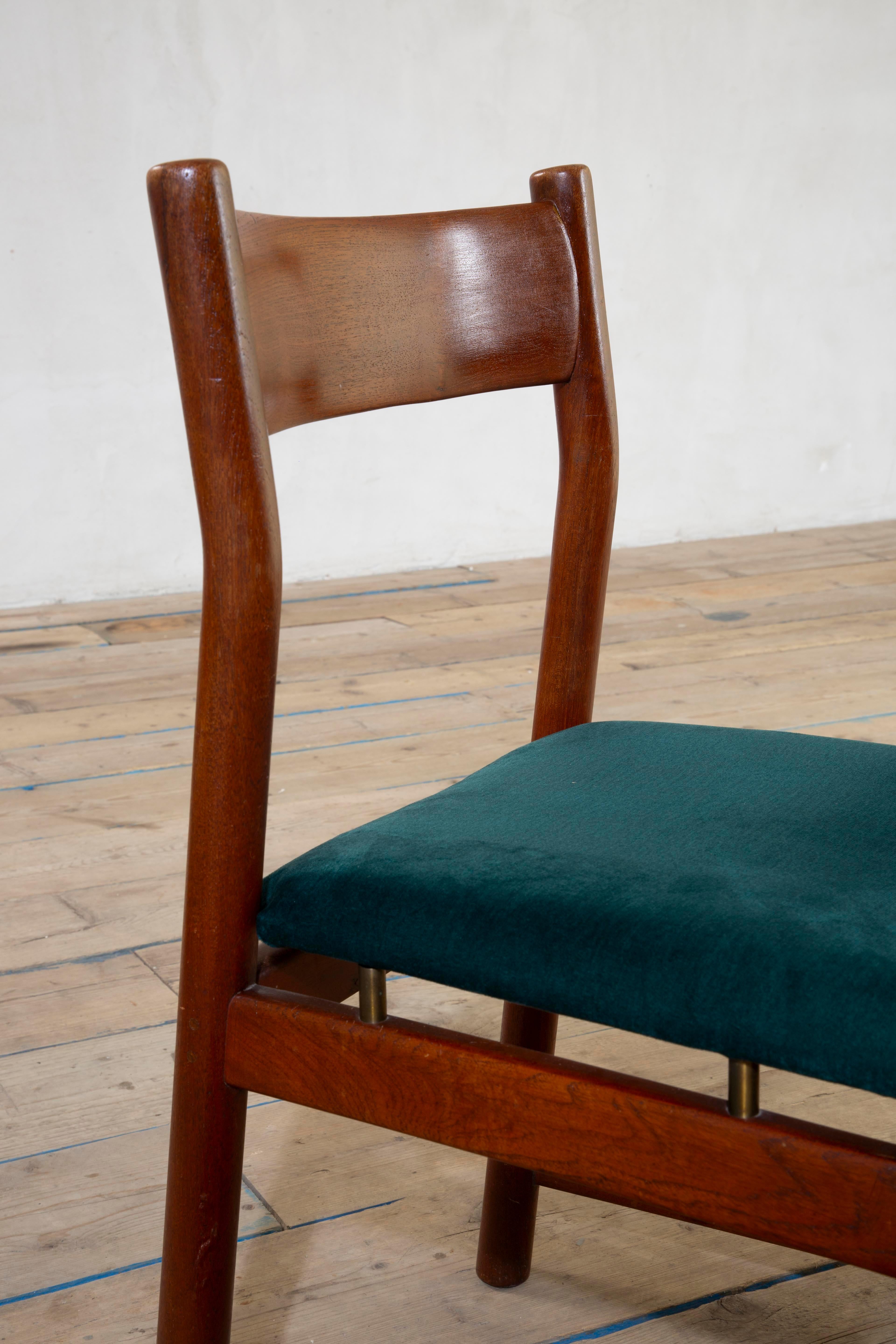 20e siècle, Ilmari Tapiovaara Ensemble de six chaises en bois, 1960 en vente 5