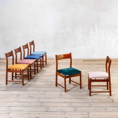 siglo XX, Ilmari Tapiovaara Juego de seis sillas de madera, 1960