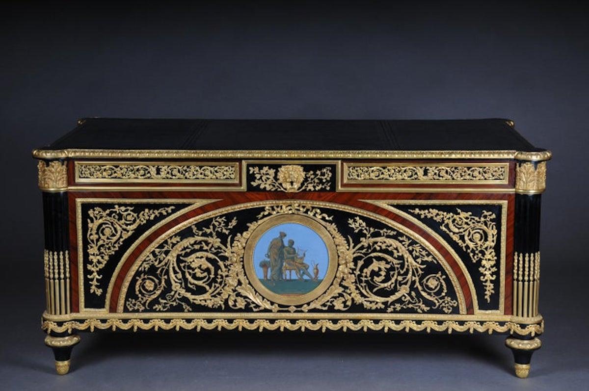 Dorato Scrivania imperiale del XX secolo nello stile di Luigi XVI in vendita