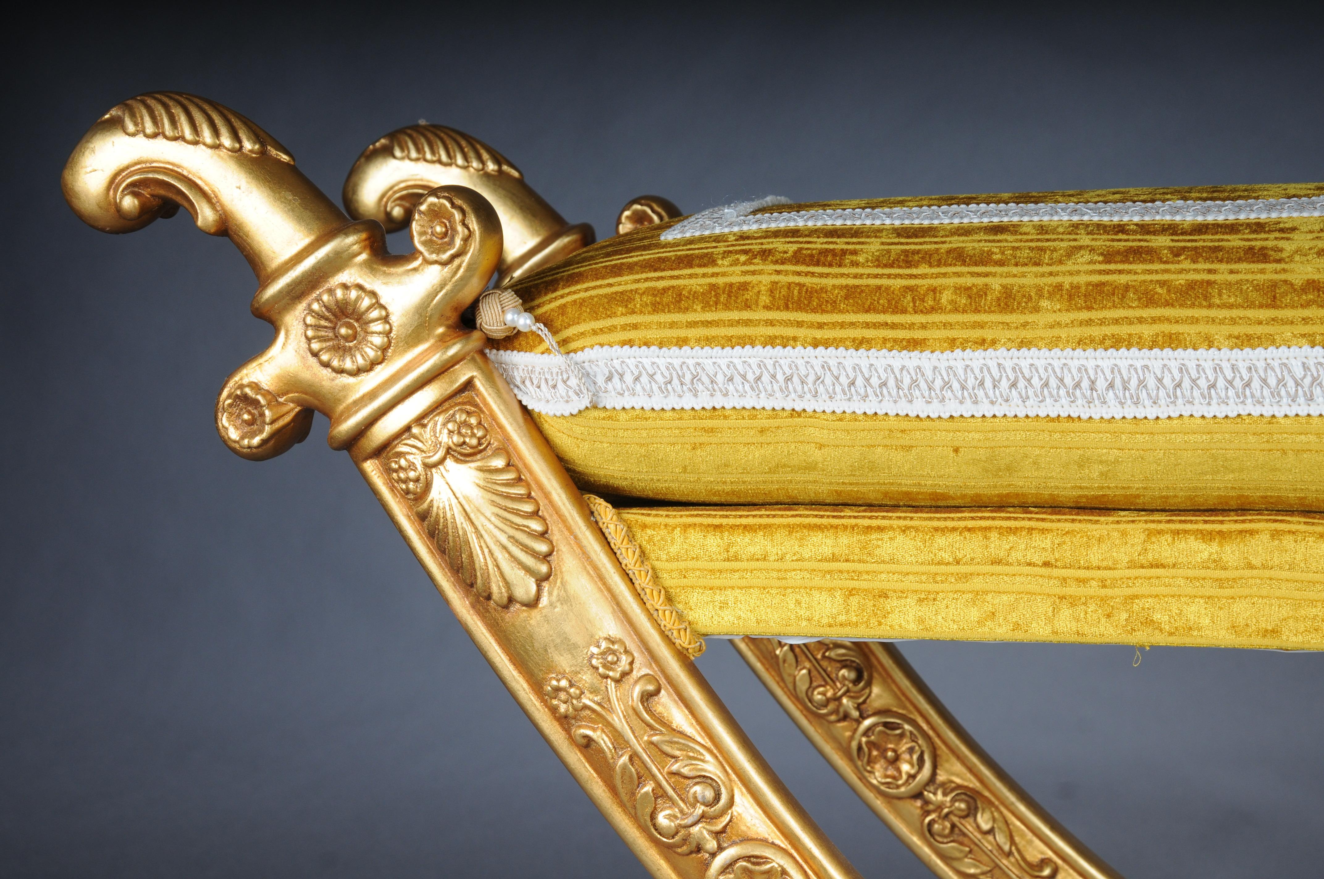 Sgabello a sciabola dell'Impero francese del XX secolo, legno di faggio, oro. in vendita 2