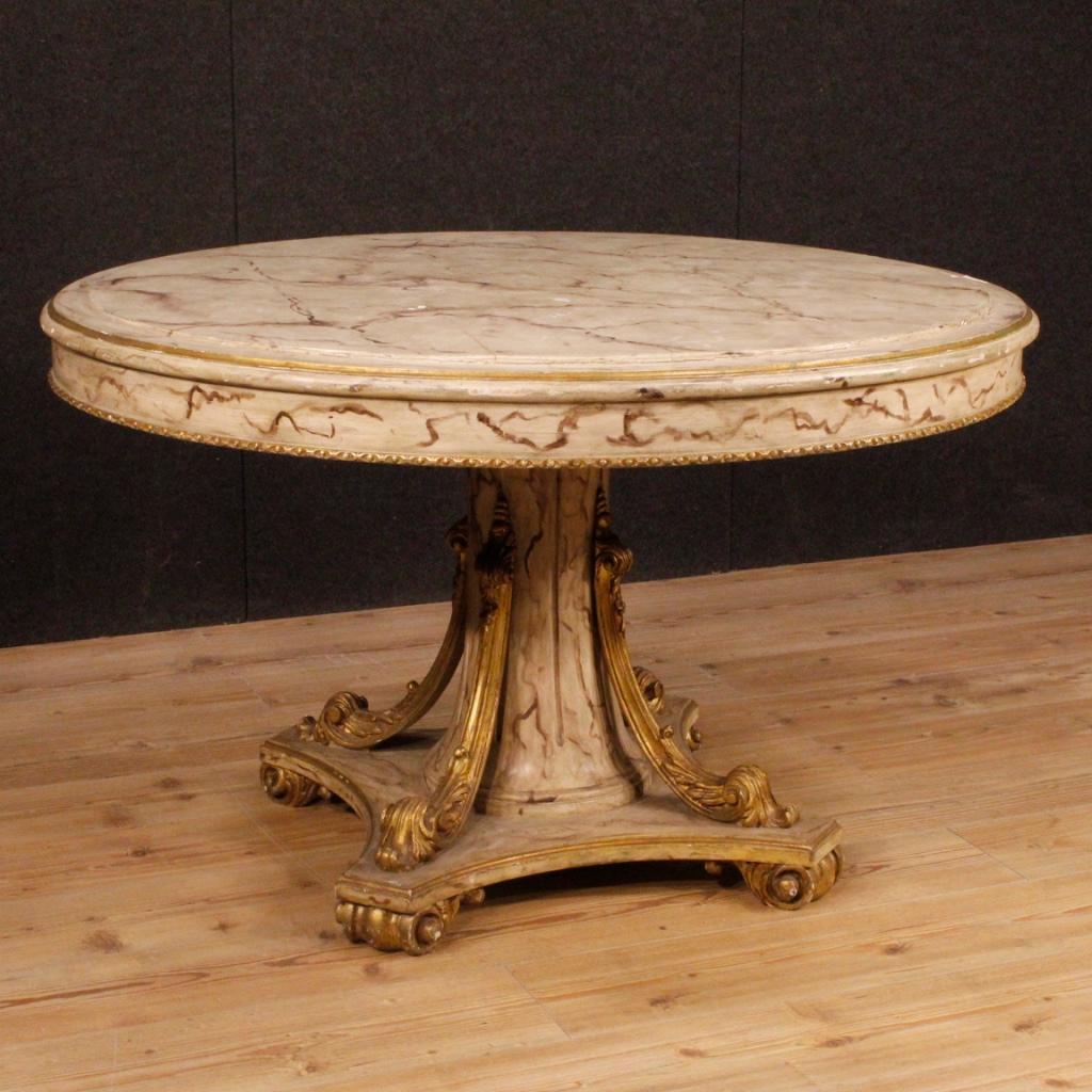 20th Century Lacquered and Gilded Wood French Round Table, 1960 1