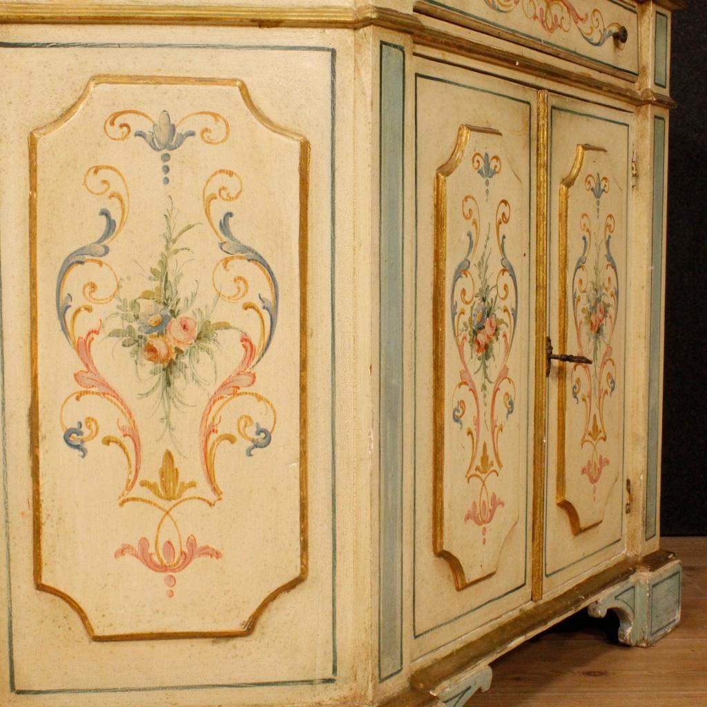 20th Century Painted and Gilded Wood Venetian Sideboard, 1970 5