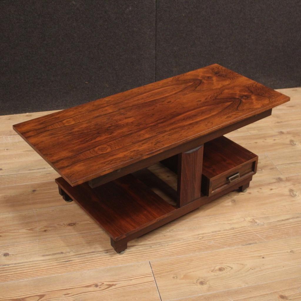 20th Century in Palisander and Mahogany Wood Italian Design Coffee Table, 1960s For Sale 2