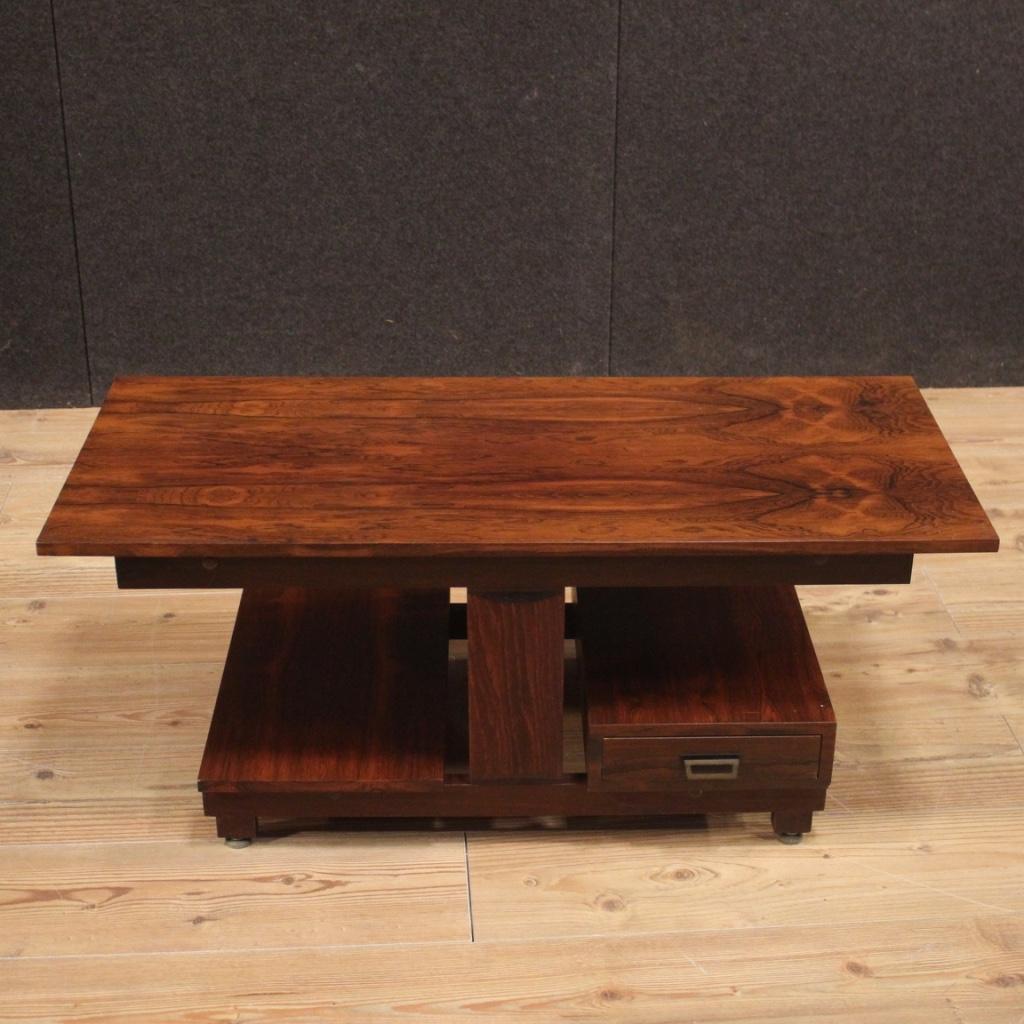 20th Century in Palisander and Mahogany Wood Italian Design Coffee Table, 1960s For Sale 3