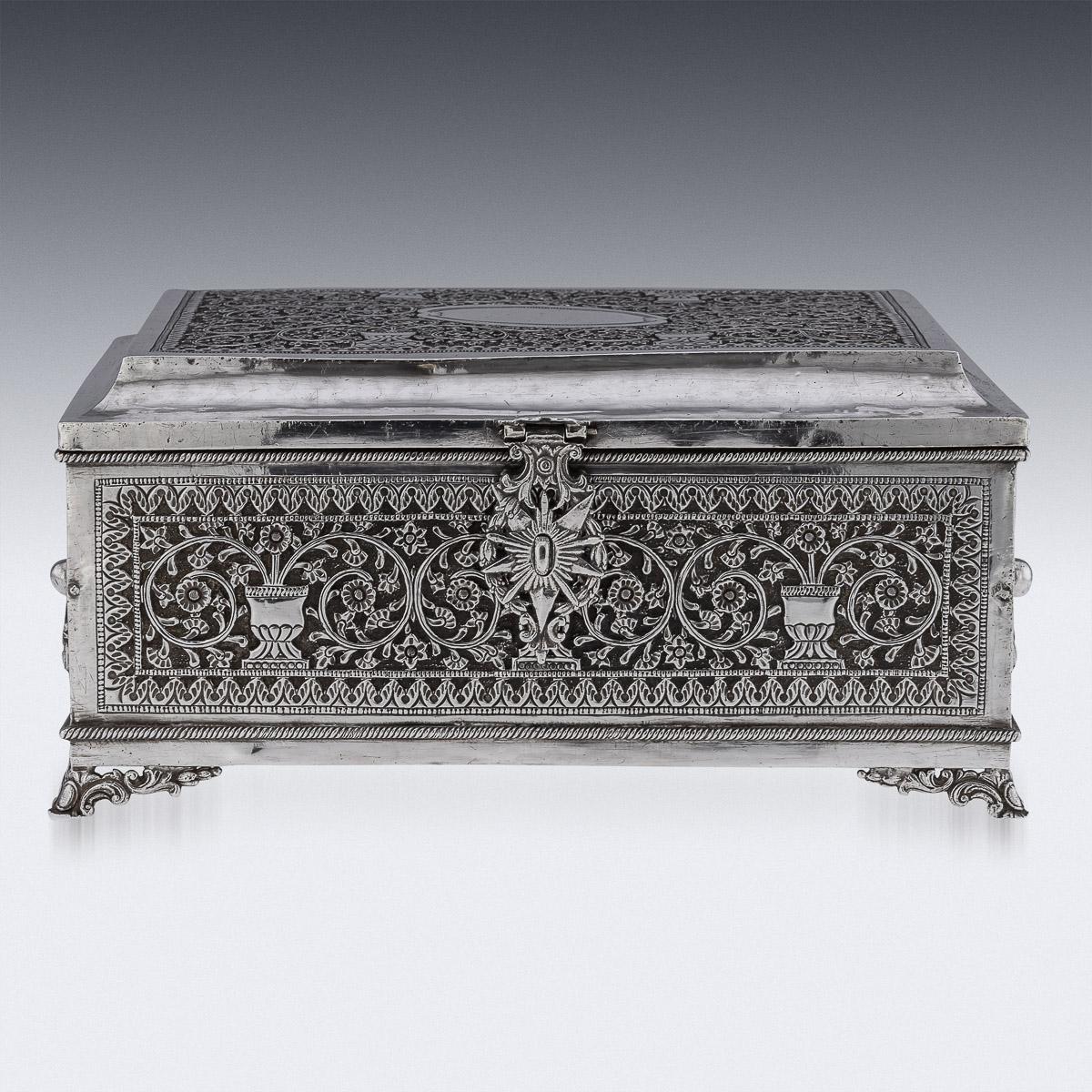 20th Century Indian Kutch Solid Silver Treasure Chest / Casket, c.1900 In Good Condition In Royal Tunbridge Wells, Kent