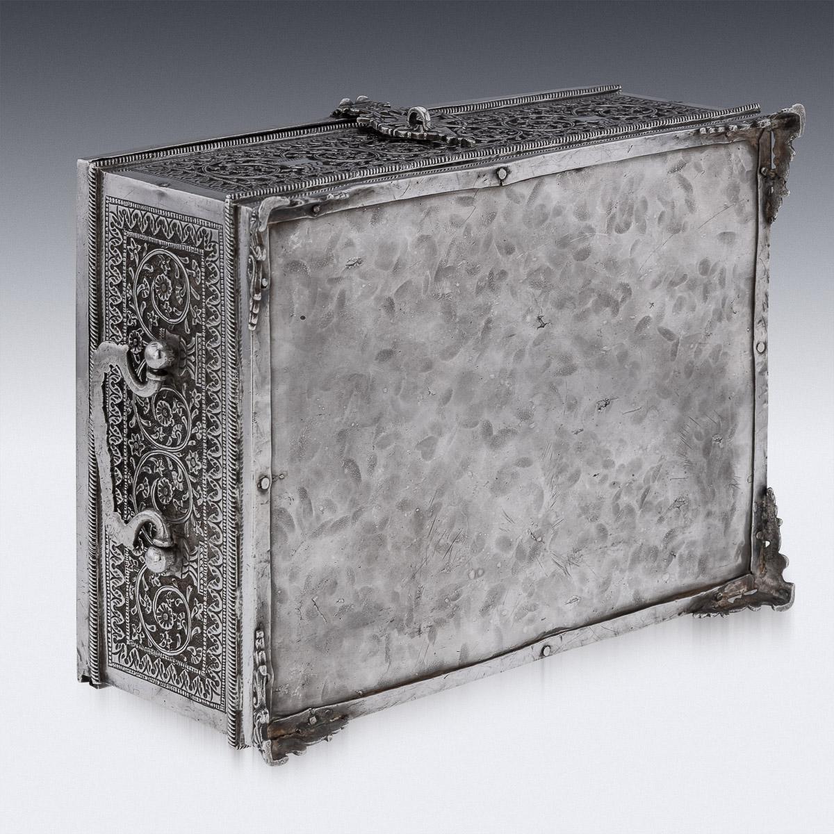 20th Century Indian Kutch Solid Silver Treasure Chest / Casket, c.1900 5