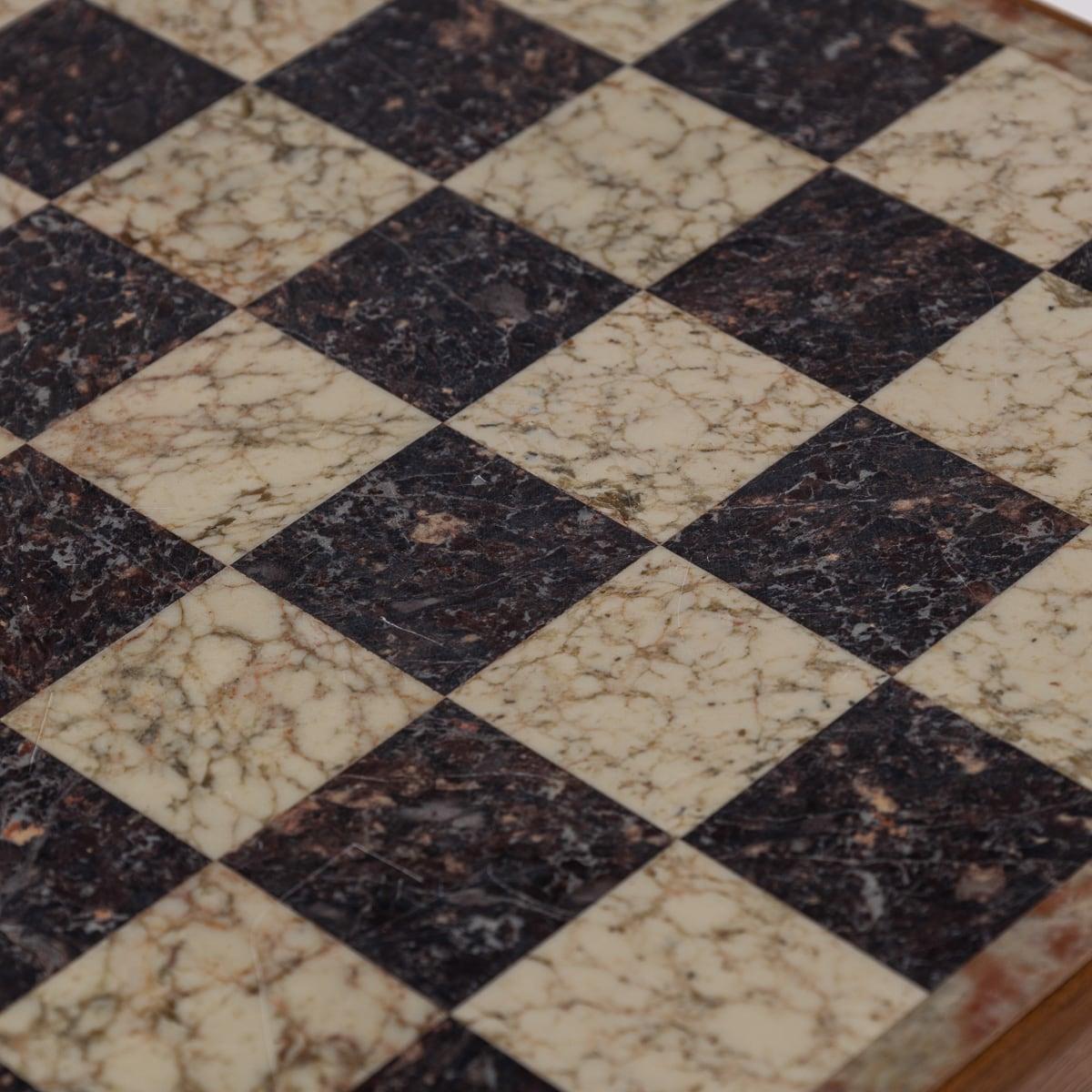 Set di scacchi indiano del XX secolo in argento e smalto e scacchiera in marmo, Jaipur, 1950 ca. 12