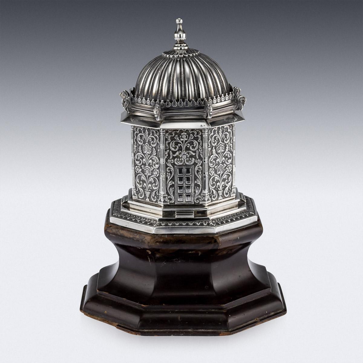 20th Century Indian Silver Temple Shaped Tea Caddy by Oomersi Mawji, circa 1920 In Good Condition In Royal Tunbridge Wells, Kent