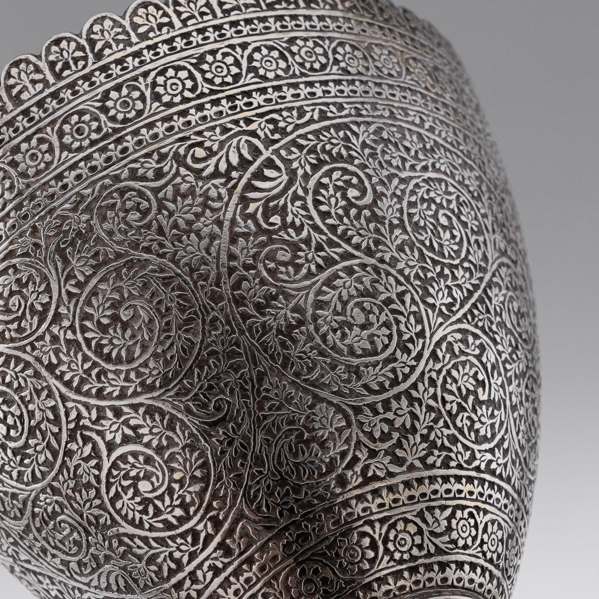 Paire de gobelets à vin « châle » indiens en argent massif du 20ème siècle, Cachemire, vers 1900 en vente 5