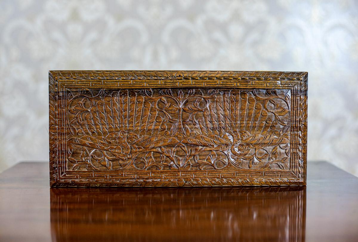 Wood 20th Century Indonesian Carved Coffret For Sale
