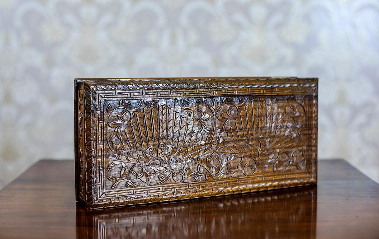 20th Century Indonesian Carved Coffret For Sale 1