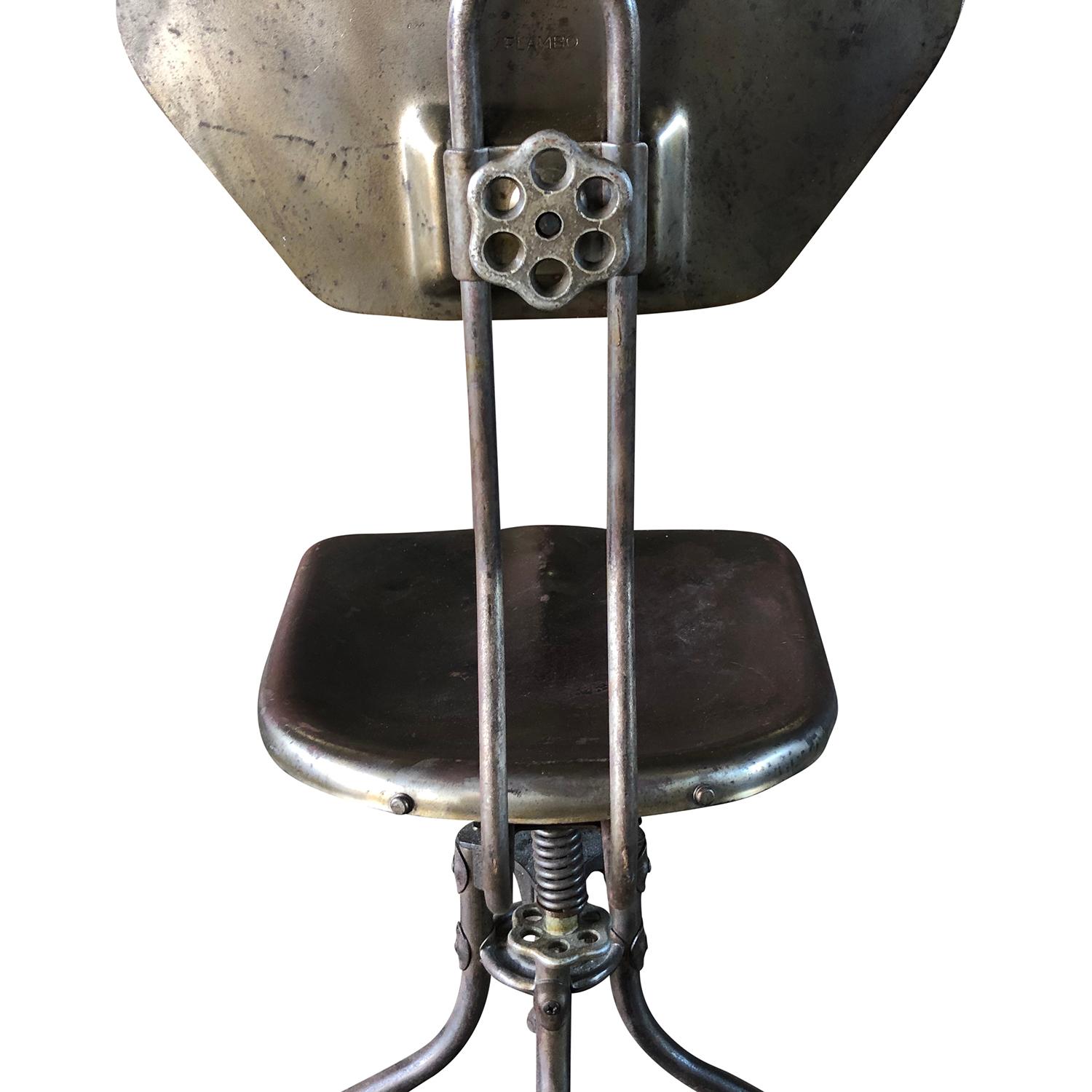 Fait main Chaise industrielle française du 20ème siècle - Chaise de travail vintage  par Henri Lieber en vente