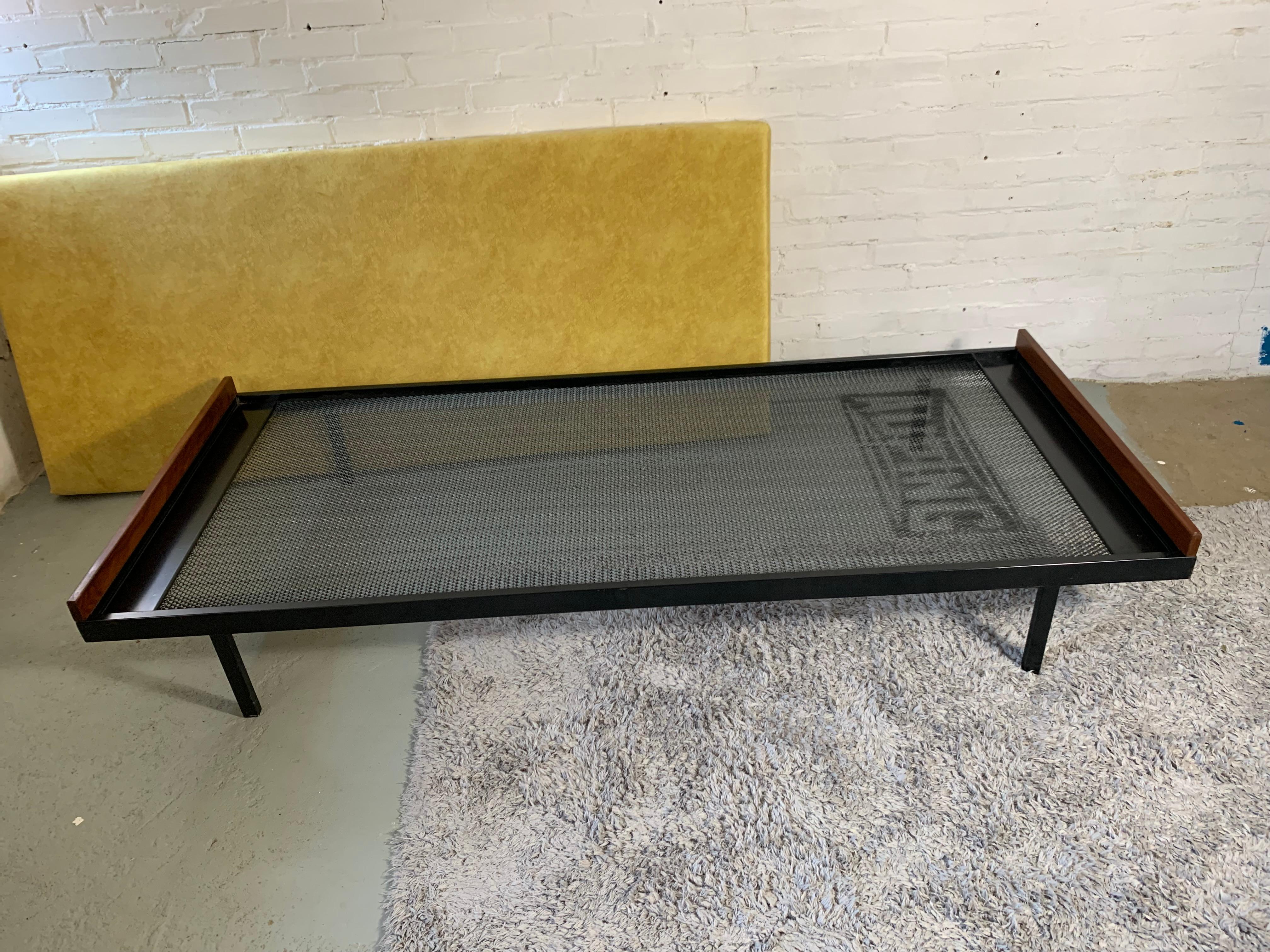 20th Century Industrial Couchette Daybed by Friso Kramer for Auping 4