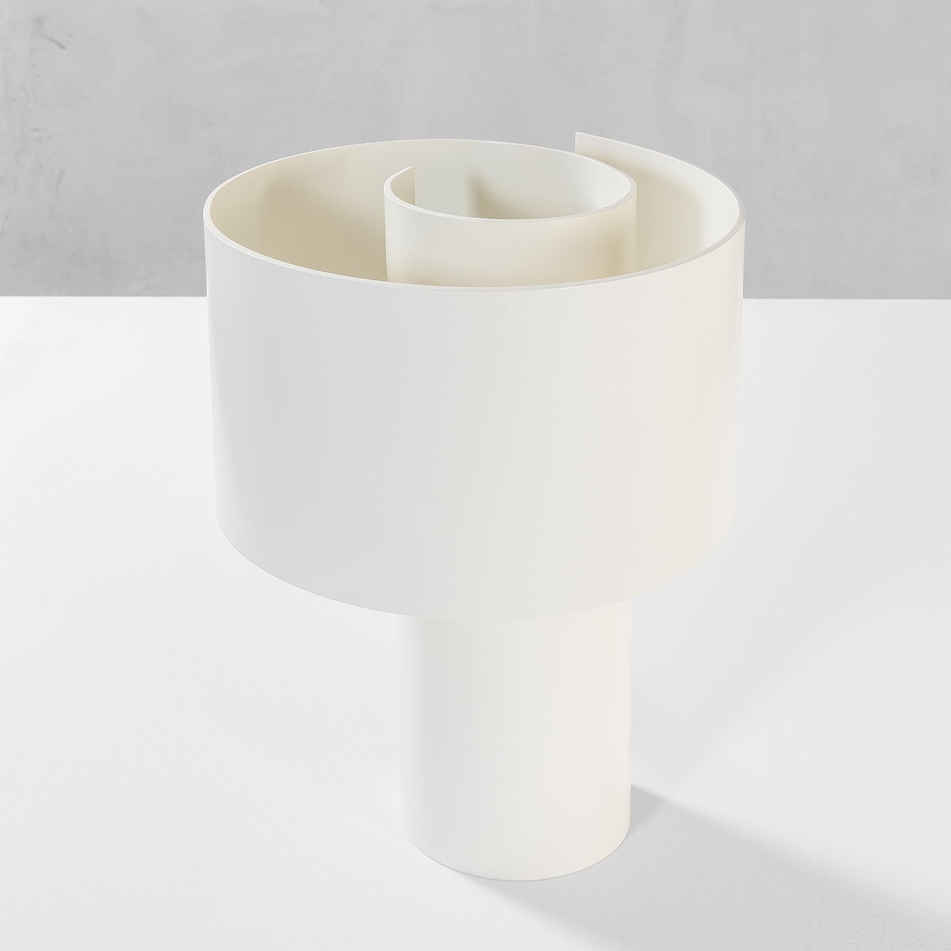 Italian 20th Century Ingrid Hsalmarson Table Lamp mod. Spirale New Lamp in Aluminum