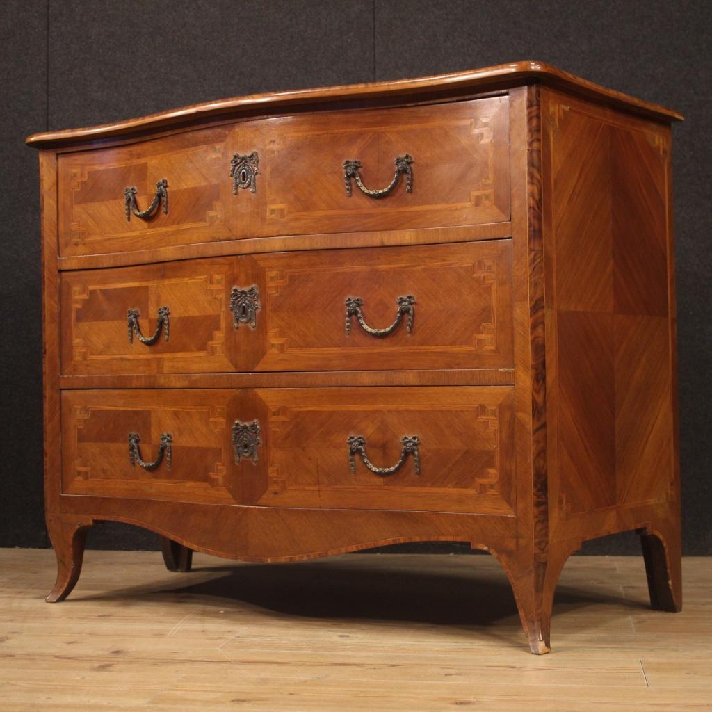 20th Century Inlaid Veneered Wood Italian Louis XV Style Chest of Drawers, 1950s For Sale 7