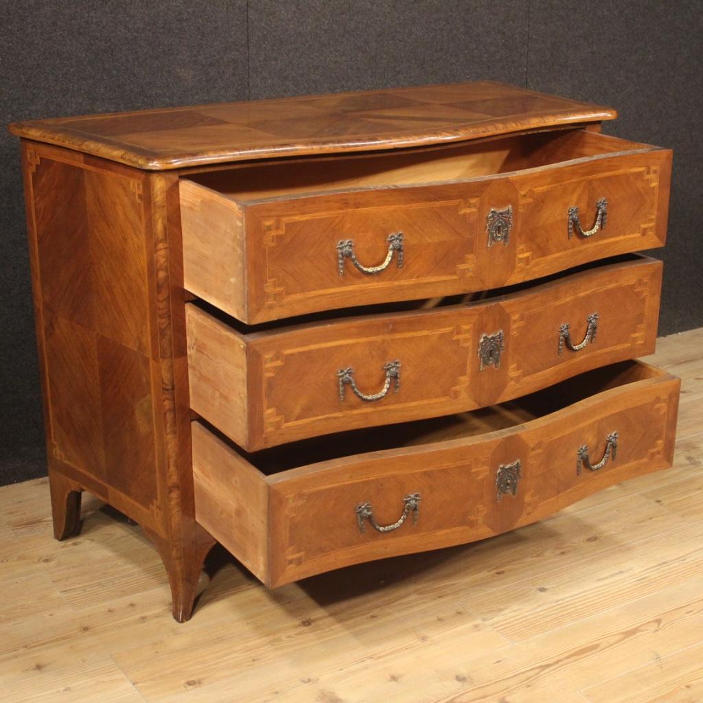 20th Century Inlaid Veneered Wood Italian Louis XV Style Chest of Drawers, 1950s For Sale 4