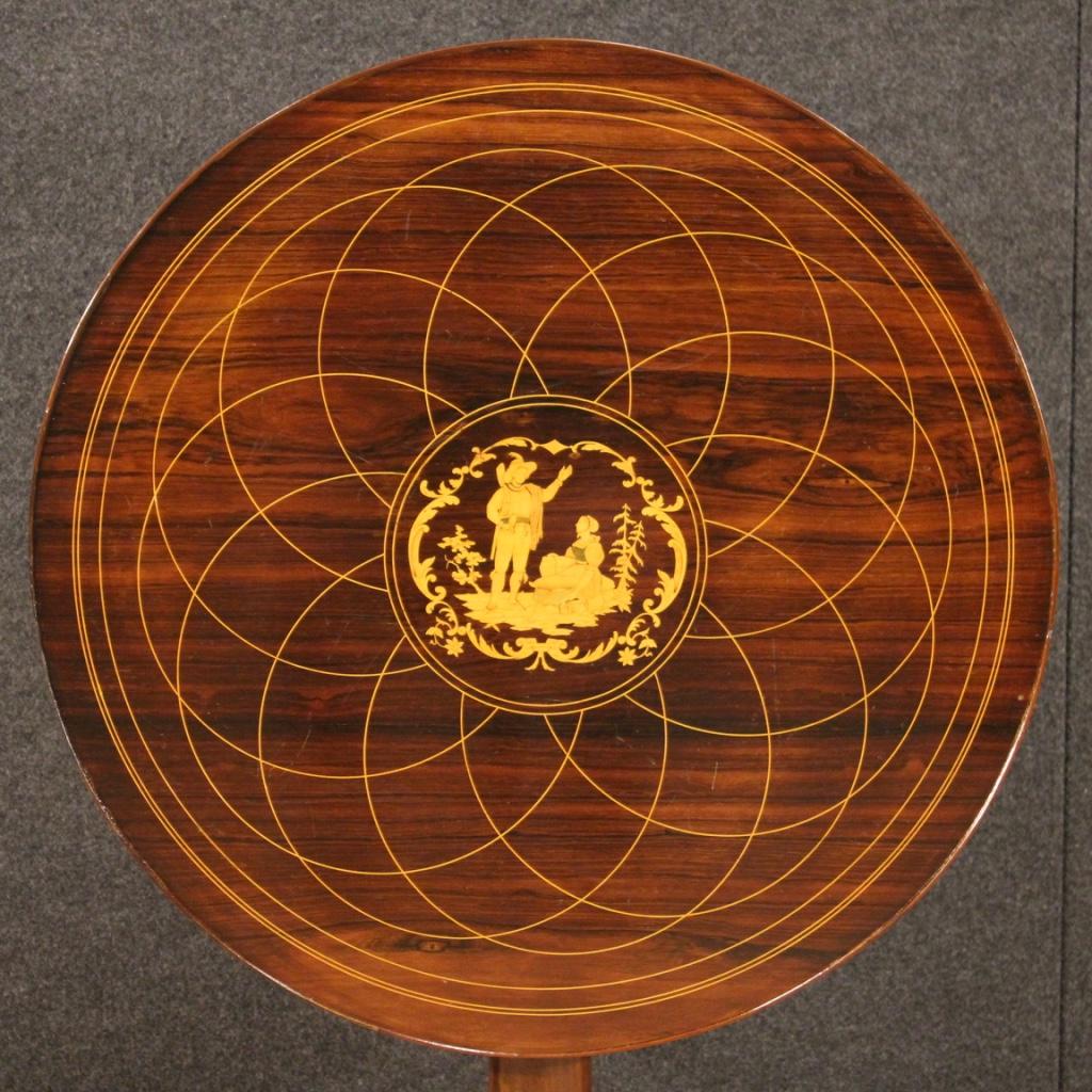 Incrusté Table d'appoint ronde anglaise en bois incrusté du 20ème siècle, 1920 en vente