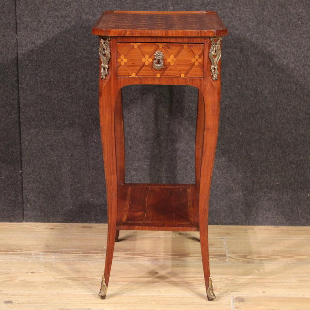 table d'appoint en bois marqueté du 20e siècle, style Napoléon III, 1950 en vente 4