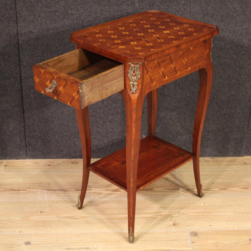 table d'appoint en bois marqueté du 20e siècle, style Napoléon III, 1950 en vente 5