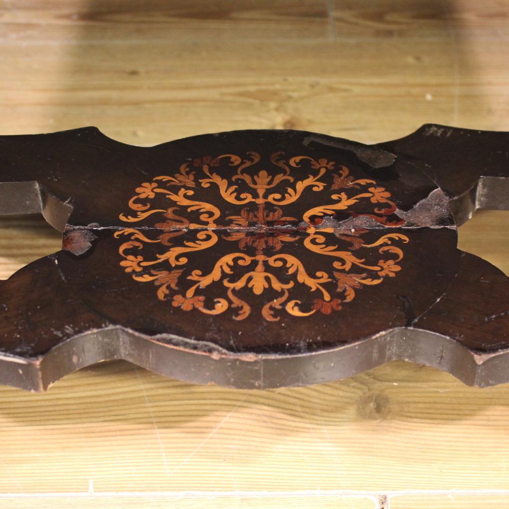 Tavolo da scrittura francese in legno intarsiato del XX secolo, 1920 in vendita 6