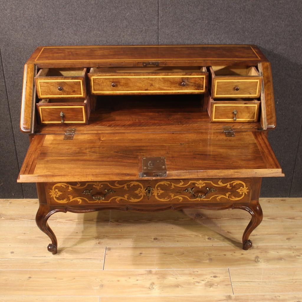Early 20th Century 20th Century Inlaid Wood Italian Bureau Desk, 1920 in vendita