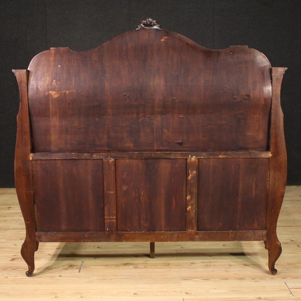 20th Century Inlaid Wood Italian Louis XV Style Double Bed Frame, 1950 en vente 4