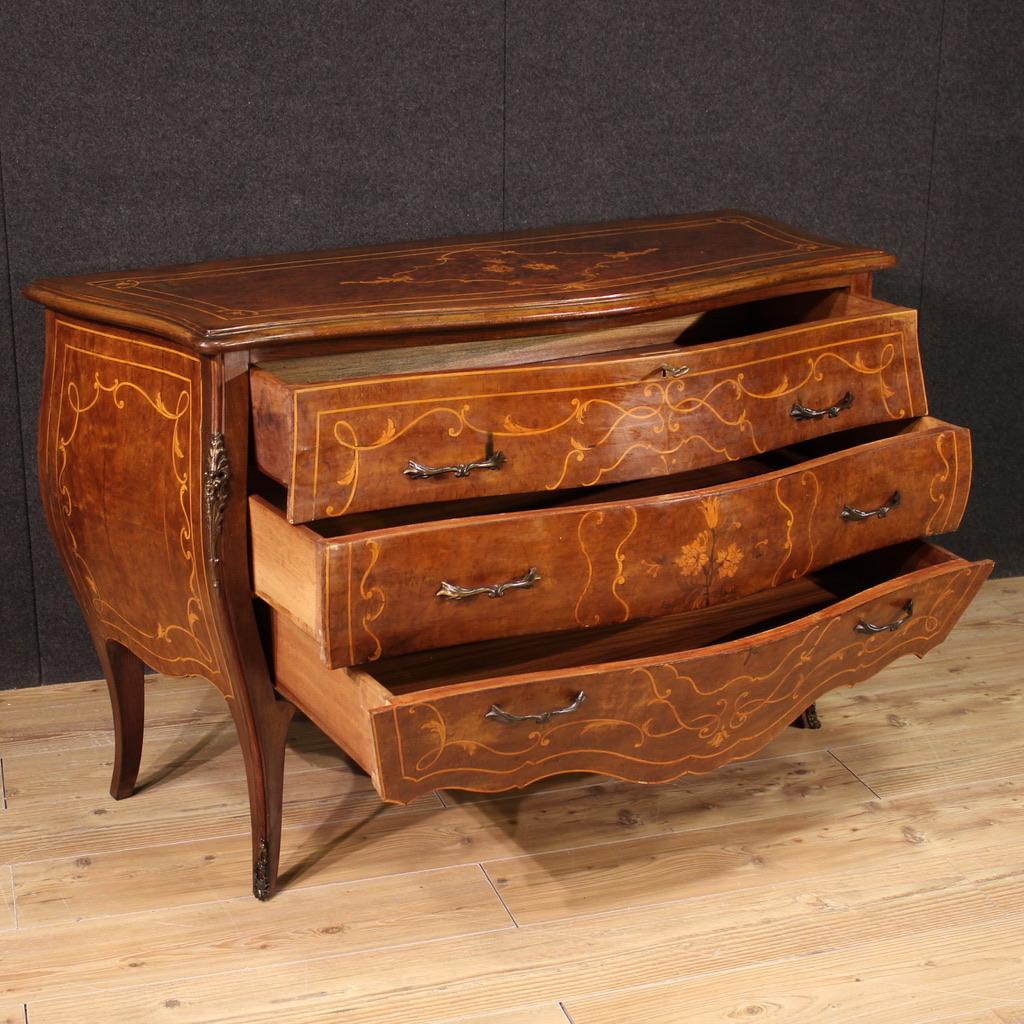 commode italienne de style Louis XV en bois marqueté du 20e siècle, 1960 en vente 5
