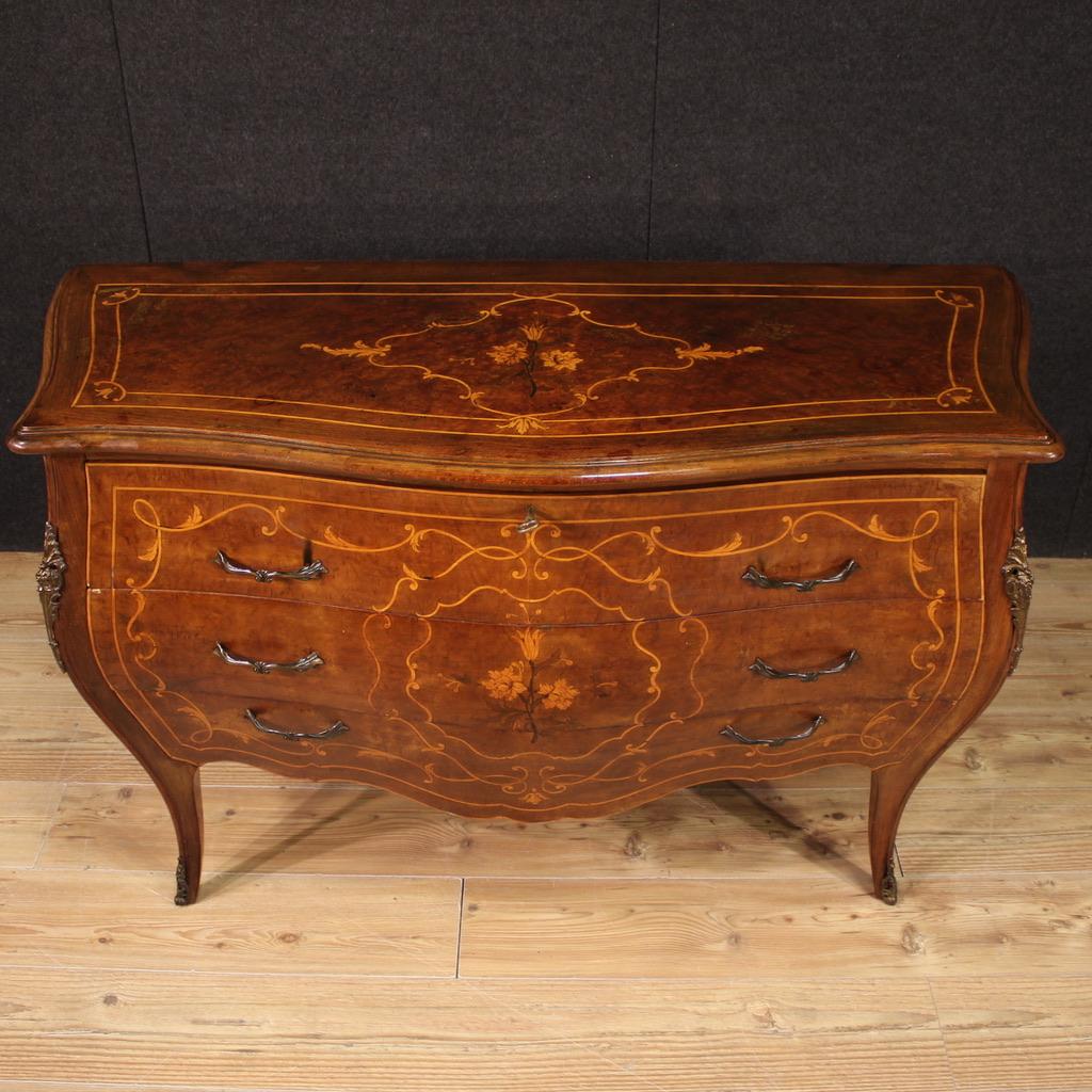 commode italienne de style Louis XV en bois marqueté du 20e siècle, 1960 en vente 3